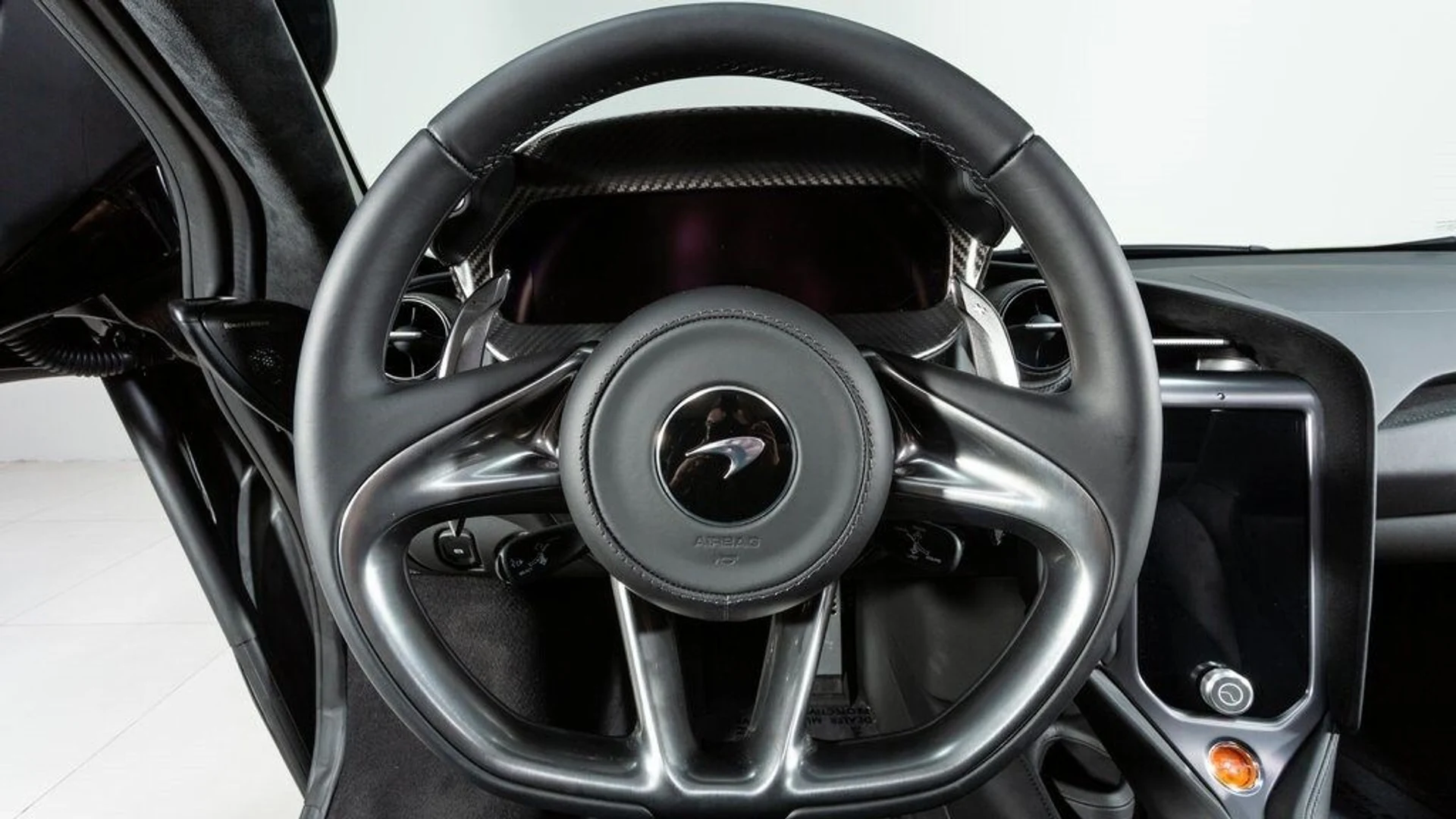 mph011_1576517304_fb450345c594db26304453248d9476f9x_8f68109c78