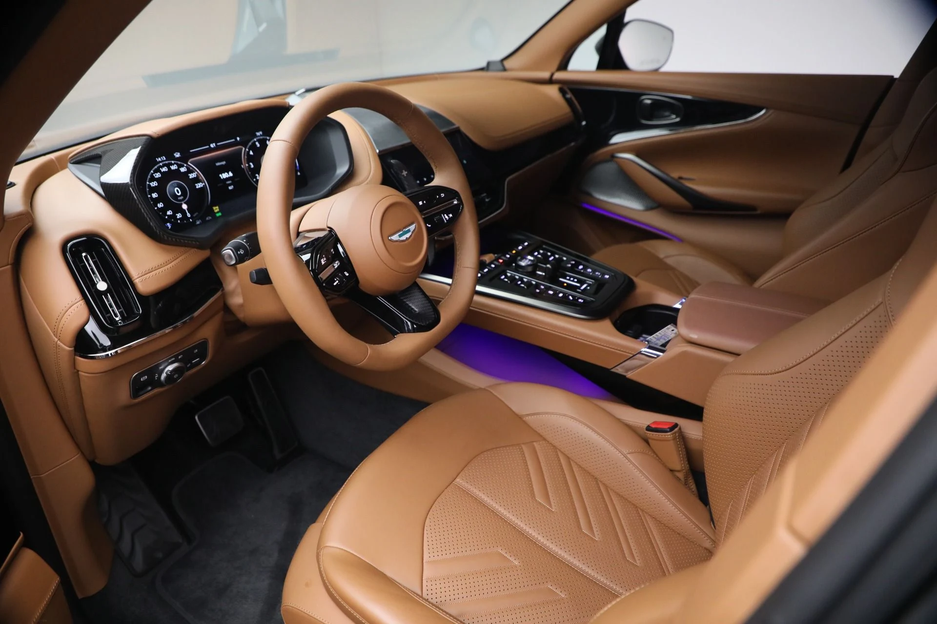 mph011_1578793848_New_2026_Aston_Martin_DBX_S_1787860964_ac32a8d9c9