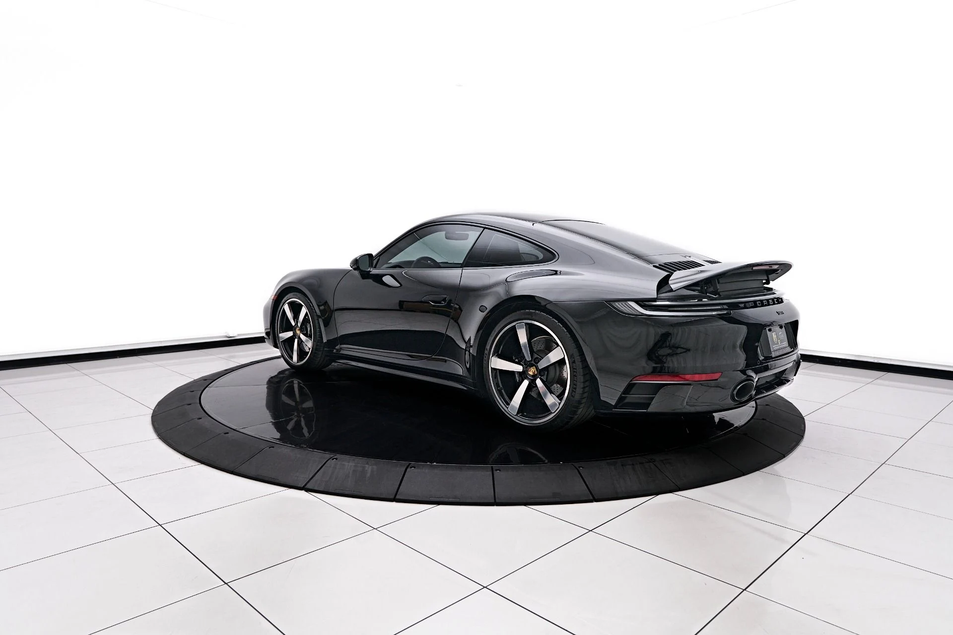 mph011_1585728065_Used_2024_Porsche_911_Carrera_S_1758752801_ebd1a25ce4