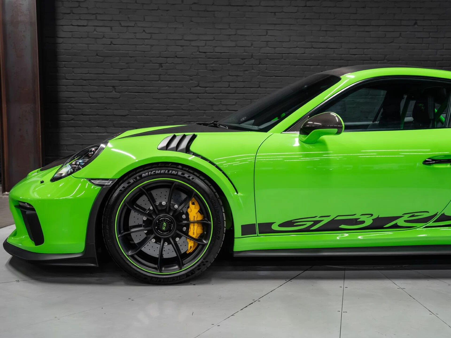 mph011_1586905745_porsche_911_2019_0682efef31