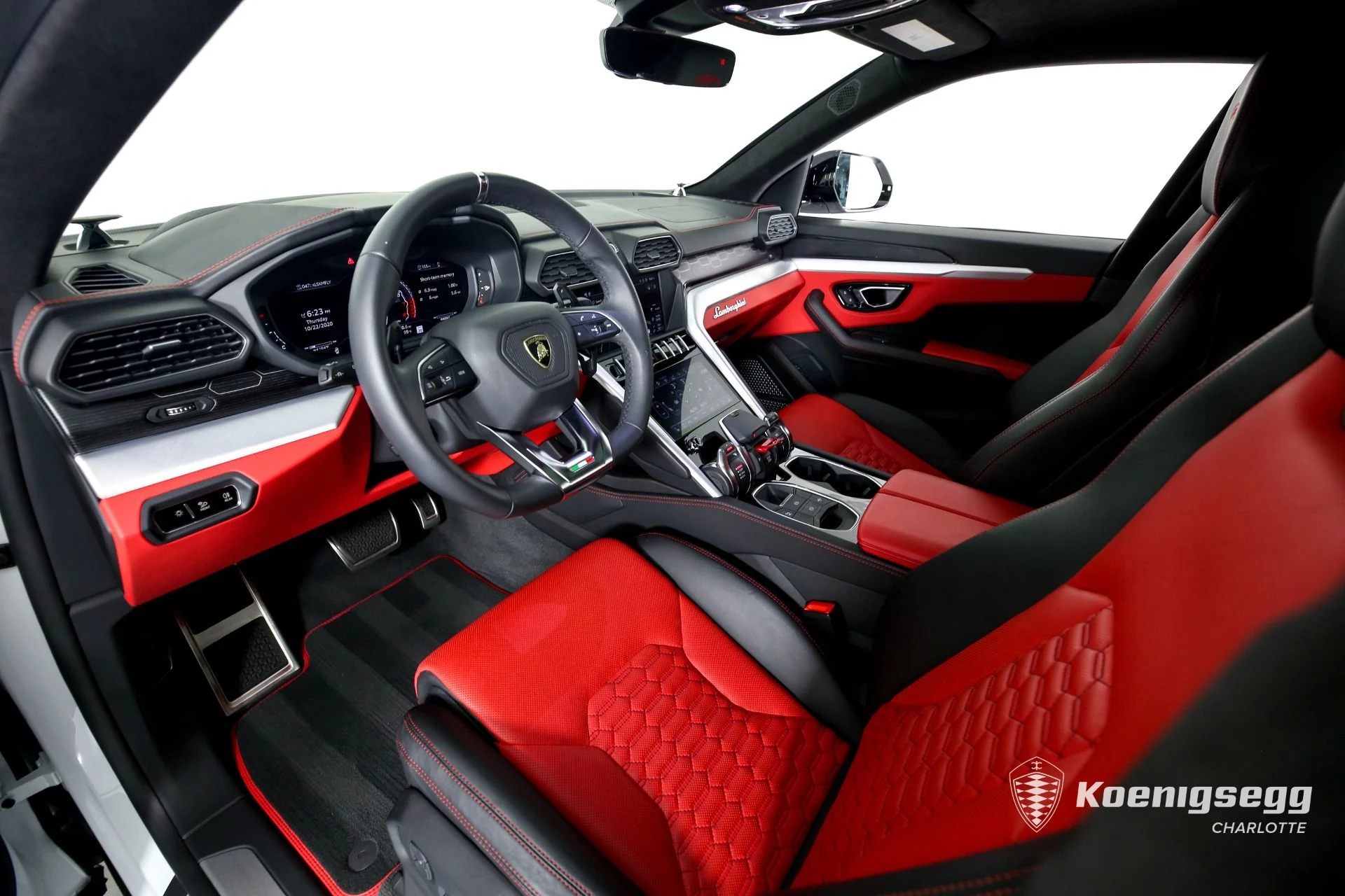 mph011_1587835681_Used_2019_Lamborghini_Urus_1760976119_dee00e6e80