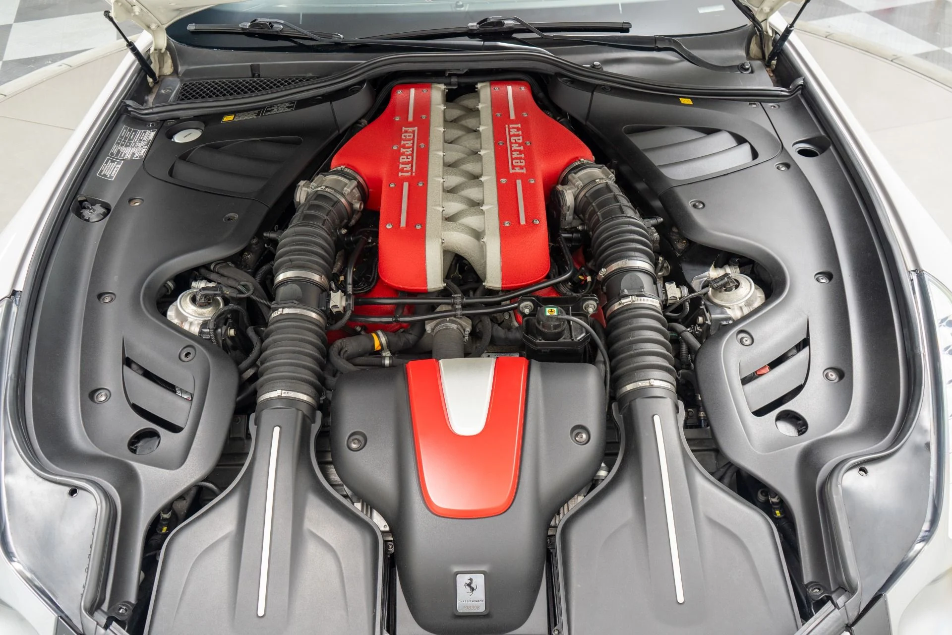mph011_1588723771_Used_2014_Ferrari_FF_Ventilated_and_Heated_Daytona_Seats_Full_Vehicle_Wrap_1782244426_5a61cec9fc