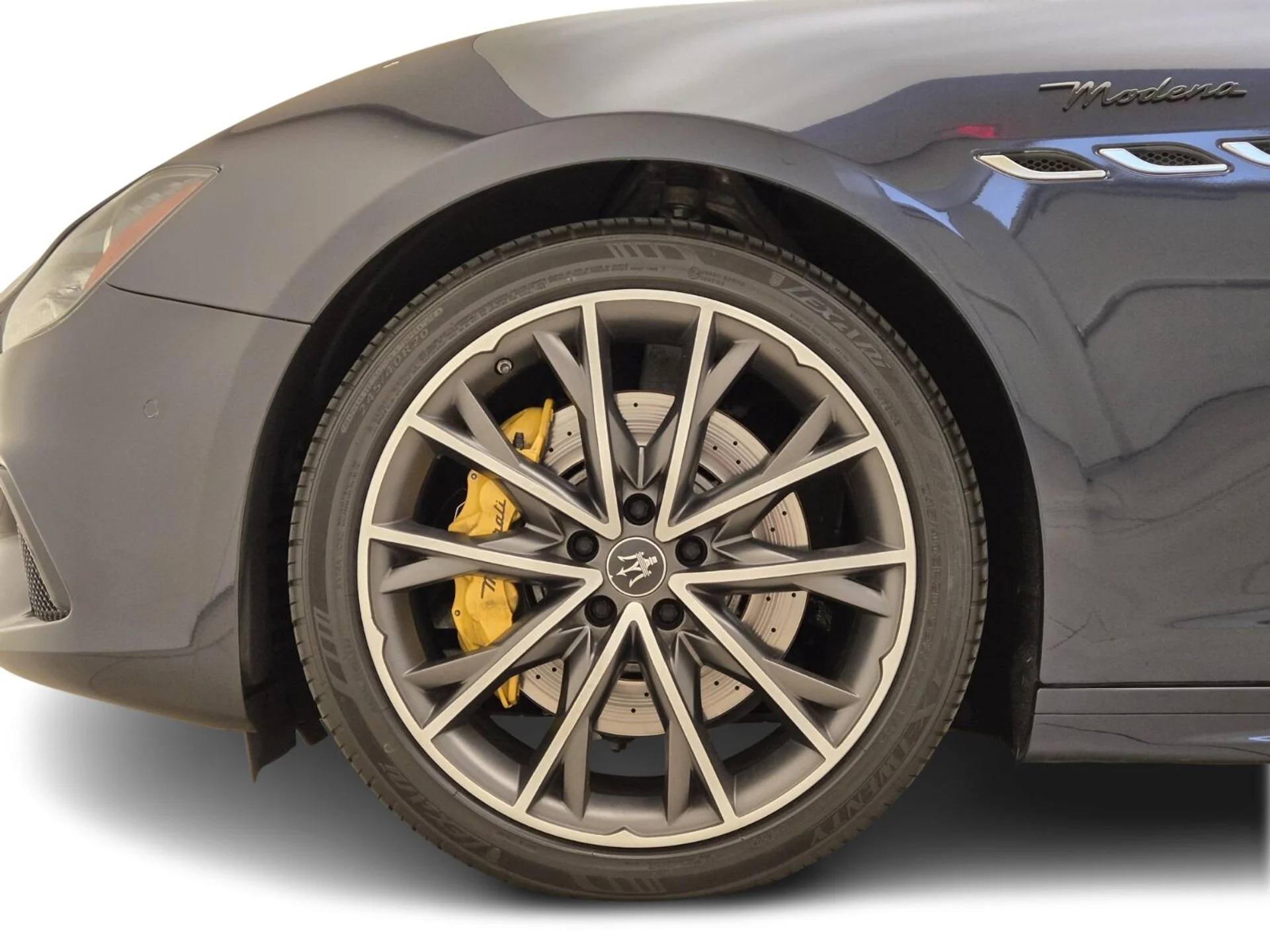 mph011_158905323_Used_2022_Maserati_Ghibli_Modena_1772692326_28b9bcc597