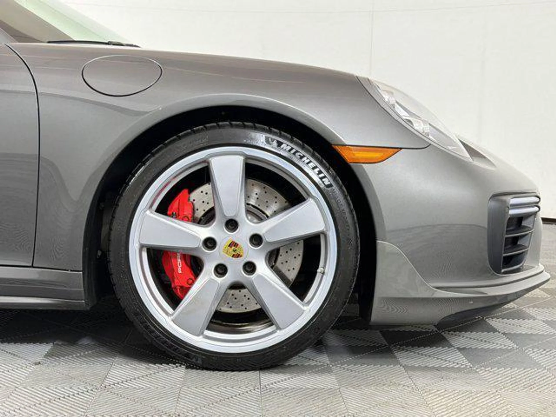 mph011_1592325899_Jn_O_Ufm26_Q2gh1ro_Lwq3_ZG_op80_c0a82f3a1f