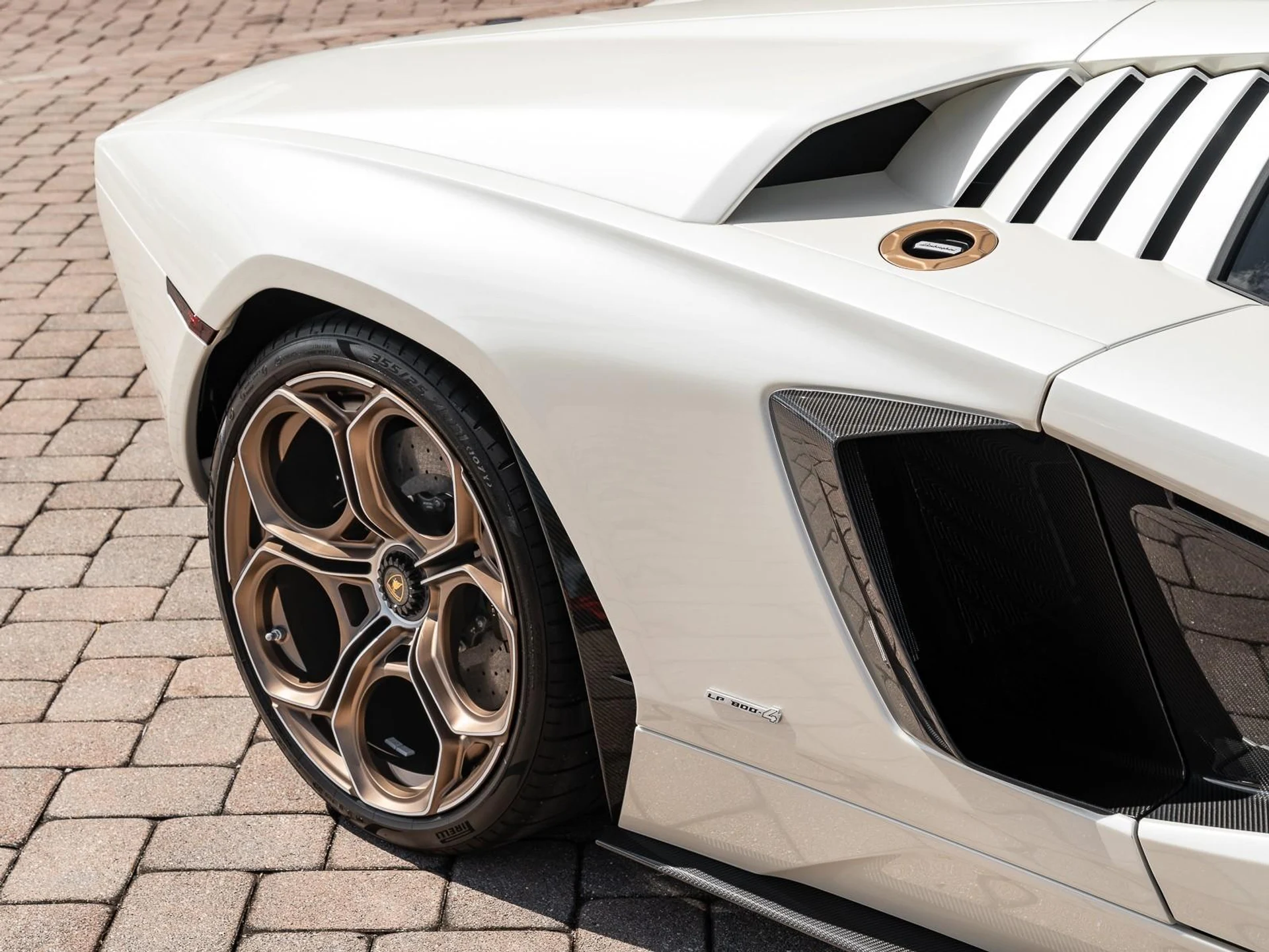 mph011_1597359521_Used_2022_Lamborghini_Countach_1764619676_589379977e