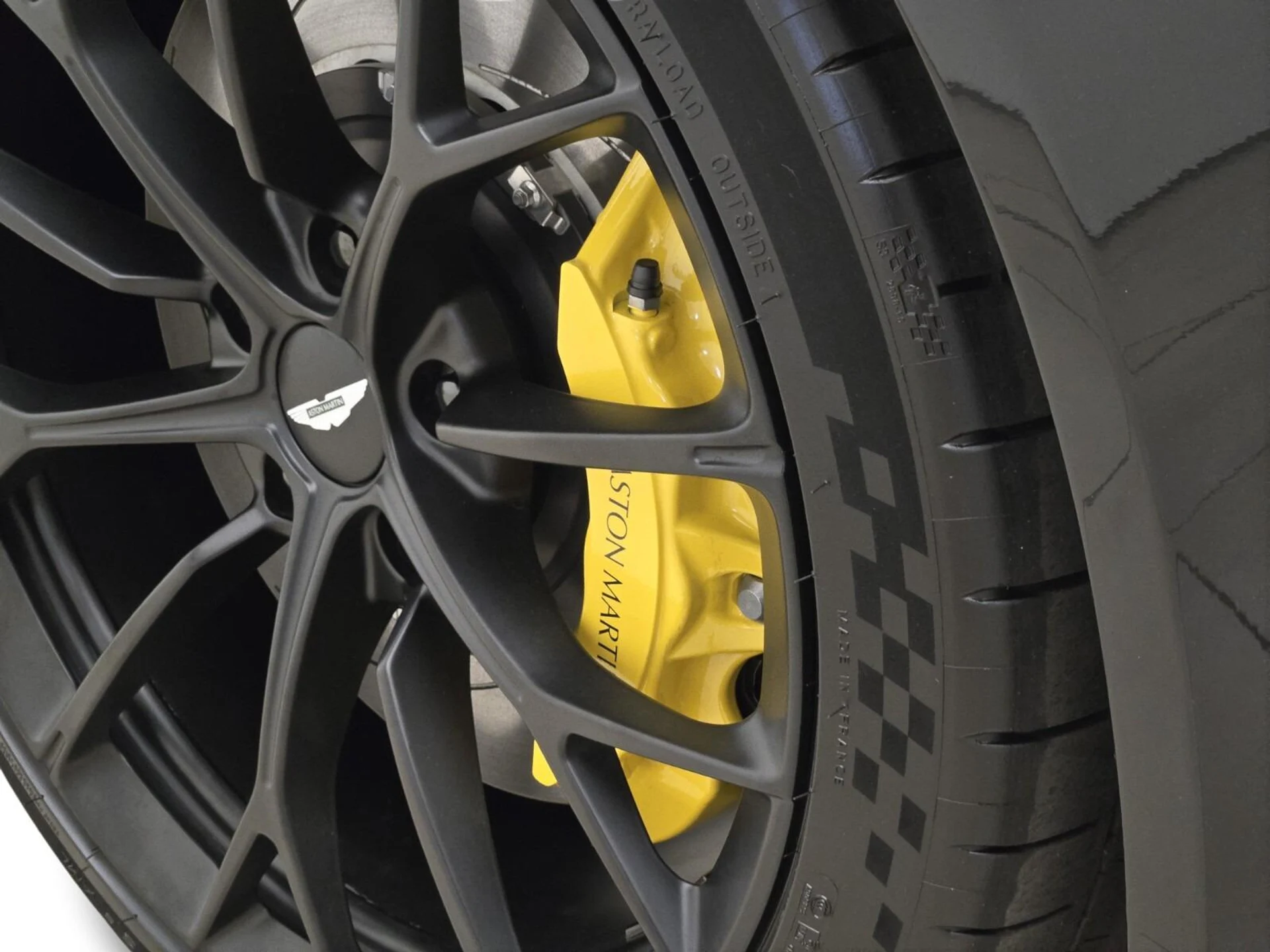 mph011_1607608199_New_2026_Aston_Martin_Vantage_S_1775539075_76201ddf06