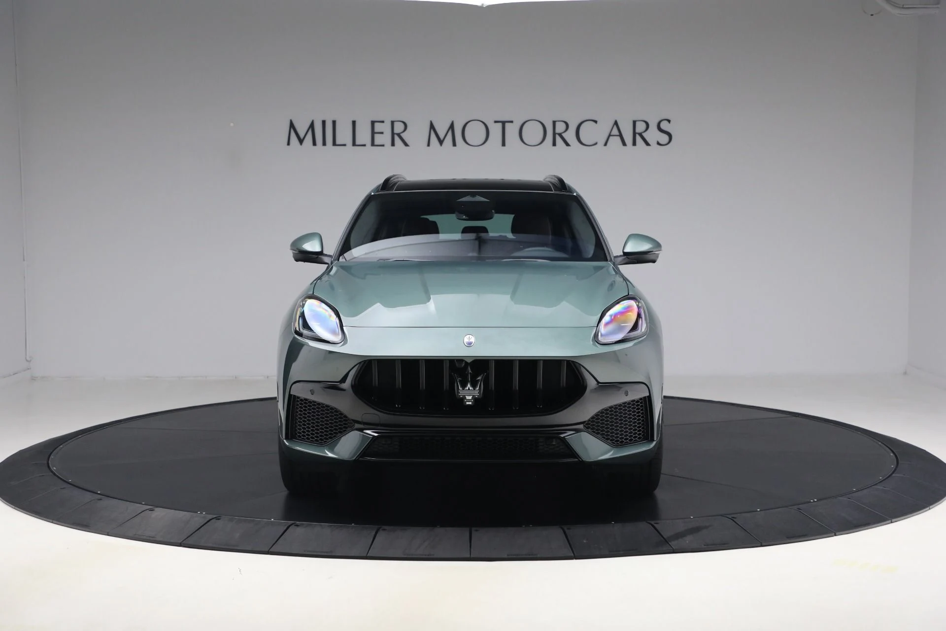 mph011_1614356115_New_2027_Maserati_Grecale_Modena_V6_1791466342_f4078293b0