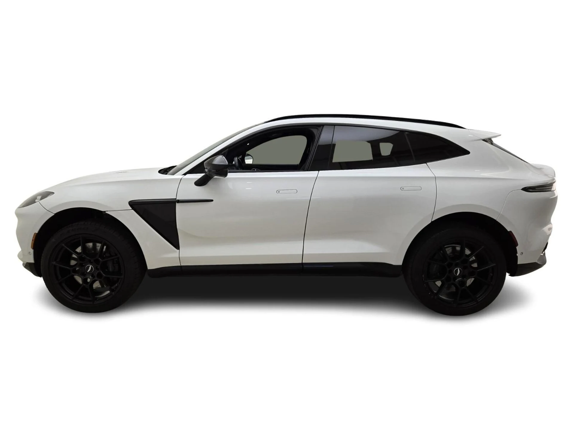 mph011_1614903329_Used_2021_Aston_Martin_DBX_1753164311_4a53ccaa71
