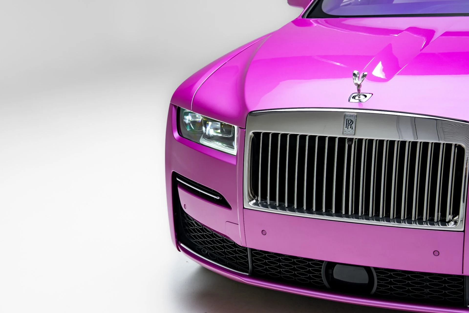 mph011_1622208725_Used_2021_Rolls_Royce_Ghost_1777047146_b7e2572e70