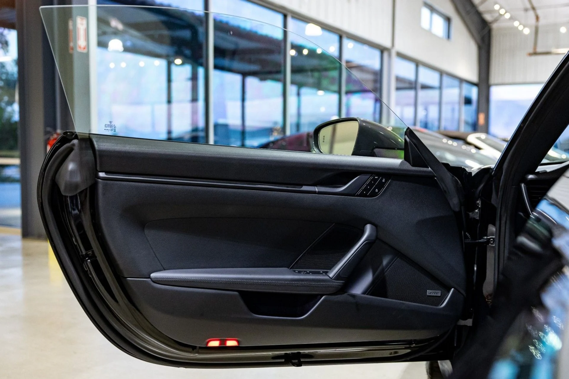 mph011_1627151947_v_A_d200f12973