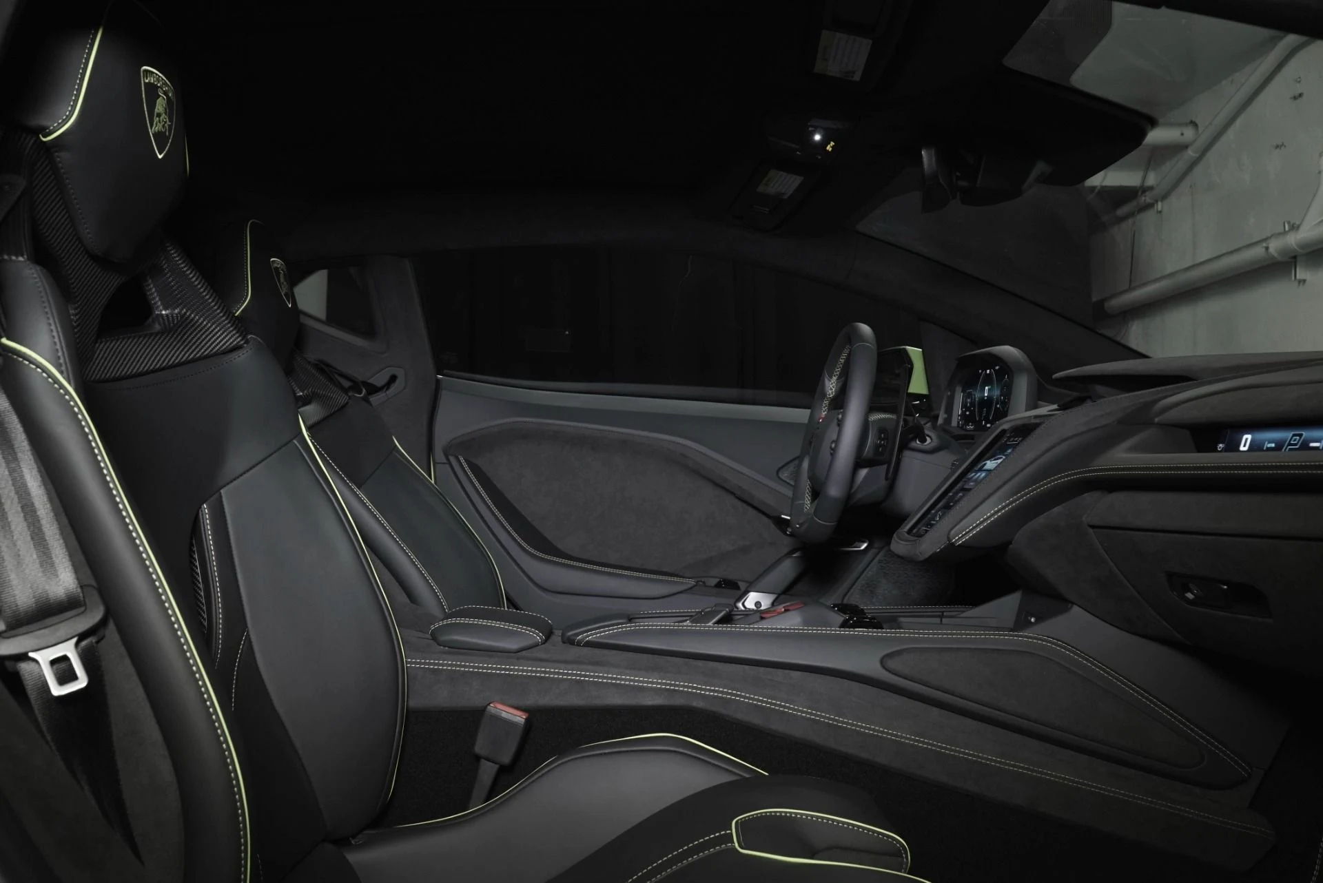 mph011_1633462116_New_2026_Lamborghini_Temerario_1790615623_33e35b56a4