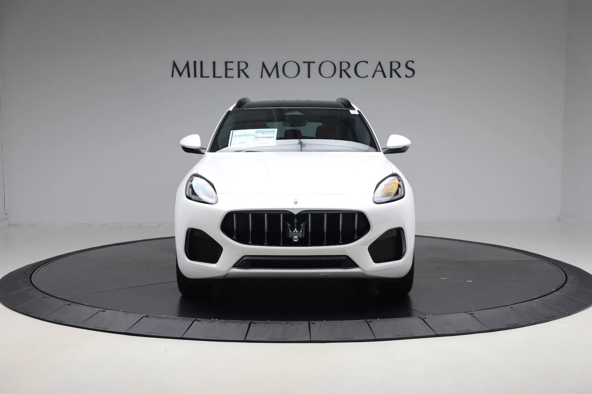 mph011_1637128989_New_2025_Maserati_Grecale_f48cee0c1f