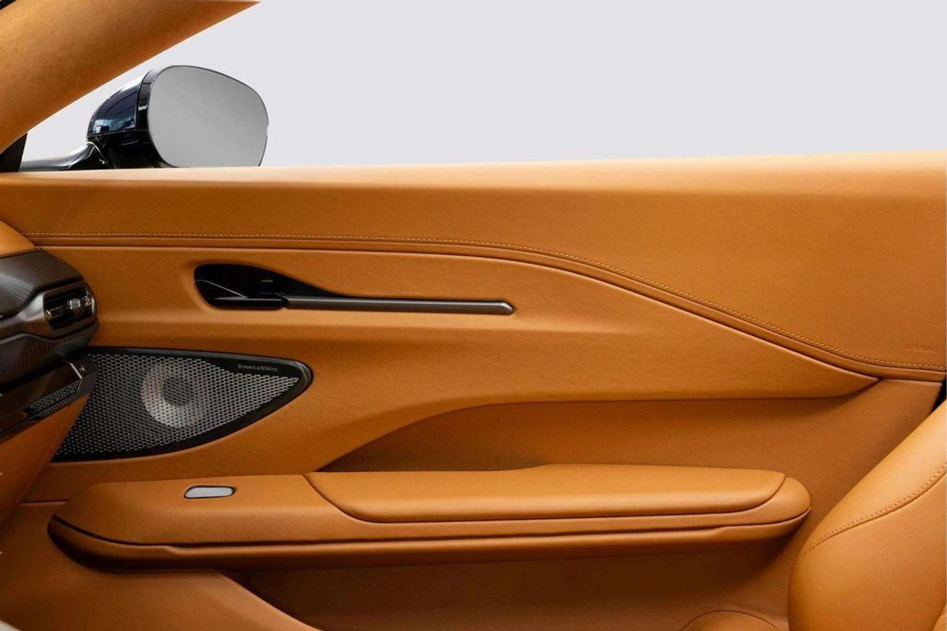 mph011_1639953228_o_Svs_S_Jm_Ex_Cqu_B0sen_LR_9_S_Cbu_JO_0_e713c2a1f0