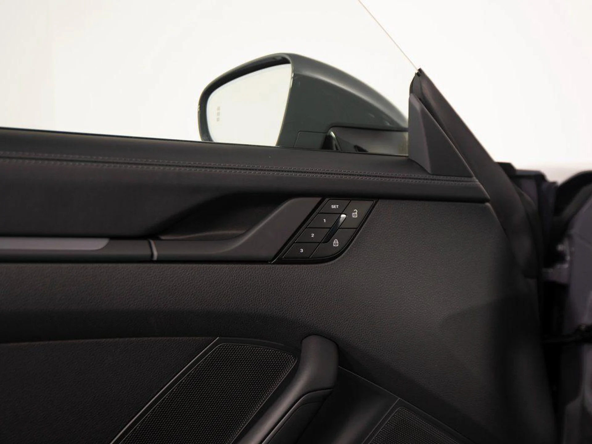 mph011_164077622_wd8_RPS_2hy_Wyb_Tl_W_Flz_TBT_5_C0_WSY_25f0309254