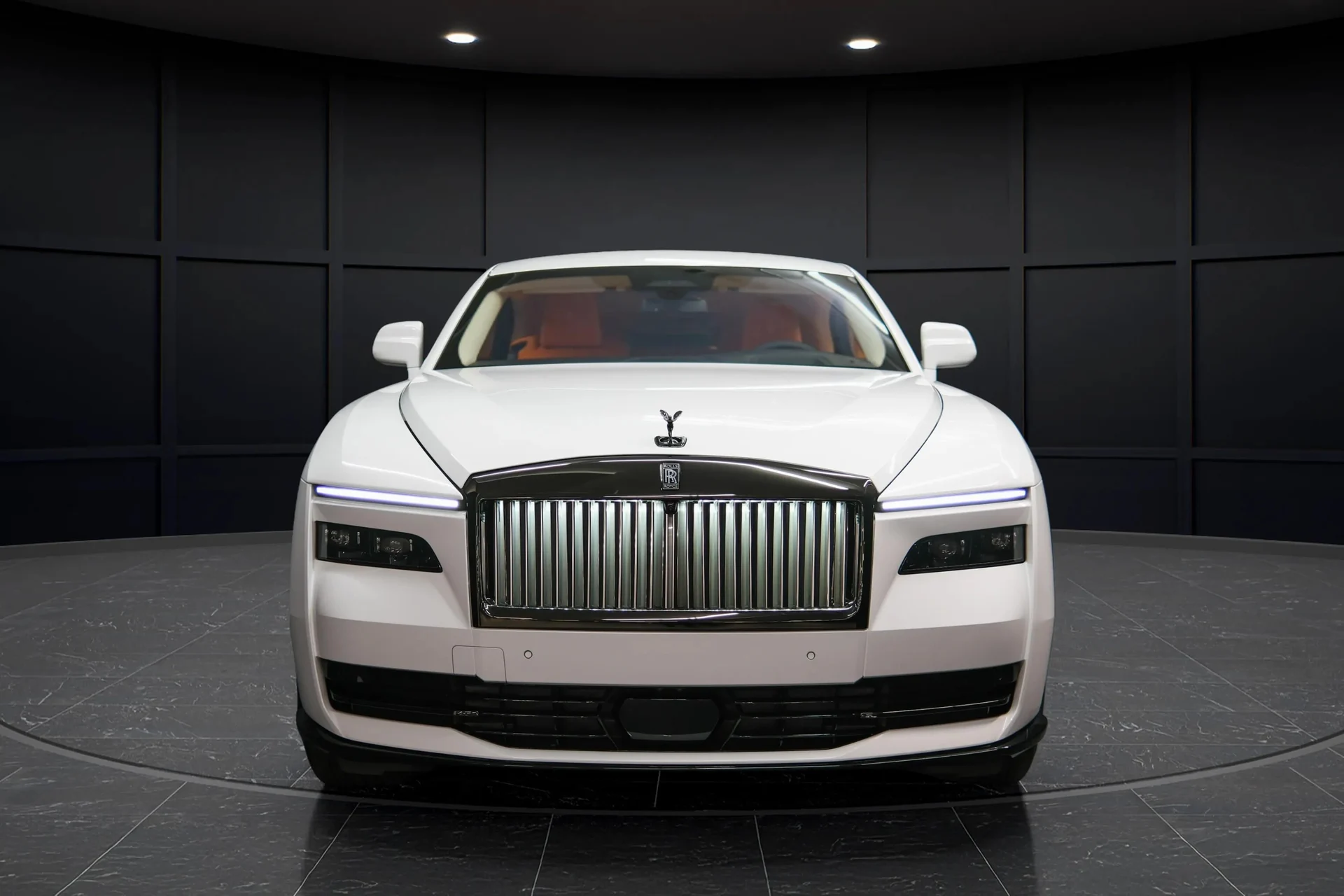 mph011_1643942674_c222deb2_2cbc_4b31_a658_0ba1f86af22a_202620_Rolls_Royce20_Black20_Badge20_Spectre20282600829_10_b981f89021