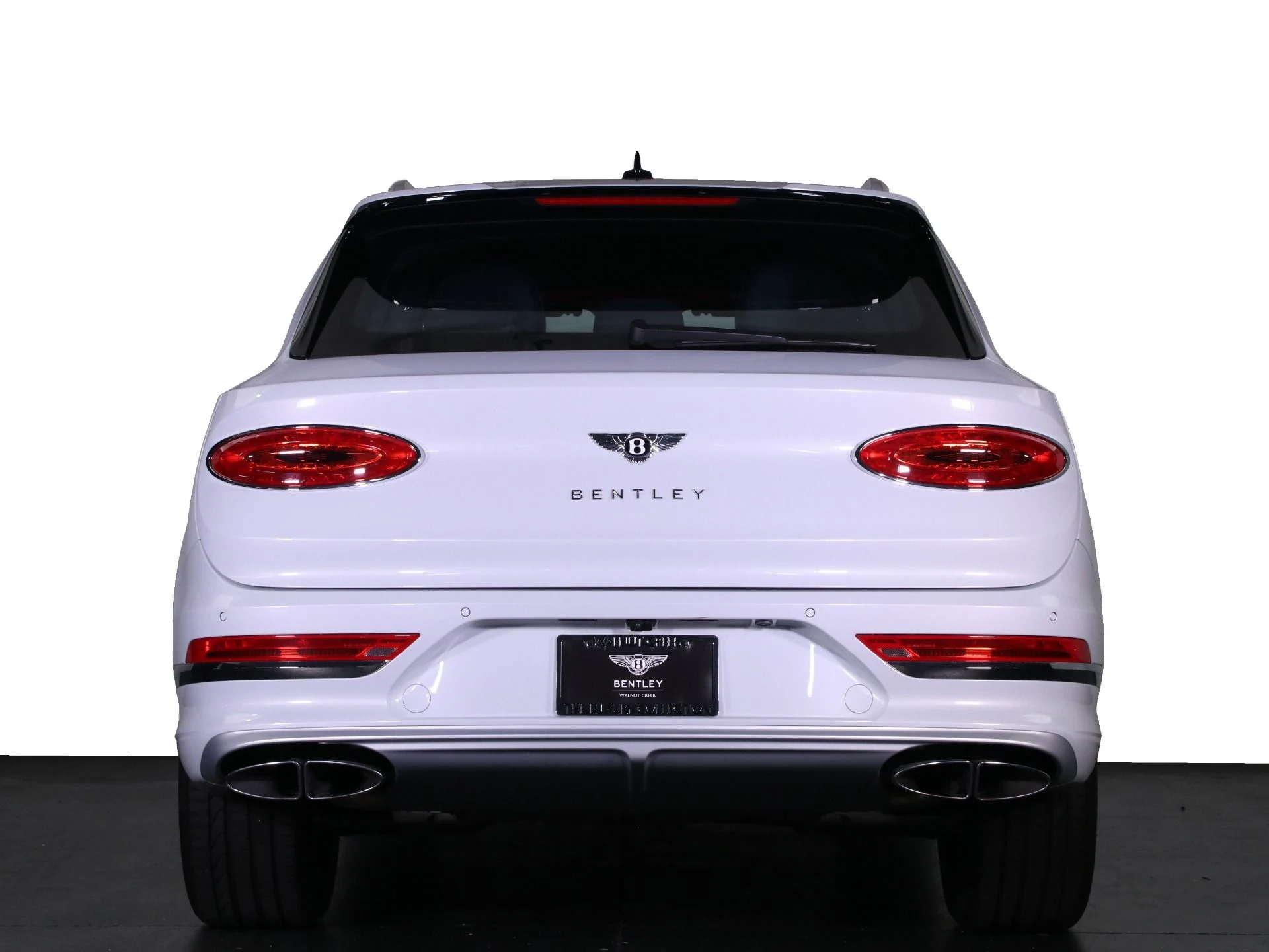 mph011_1653561502_Used_2024_Bentley_Bentayga_EWB_1757480370_3d8eef888e