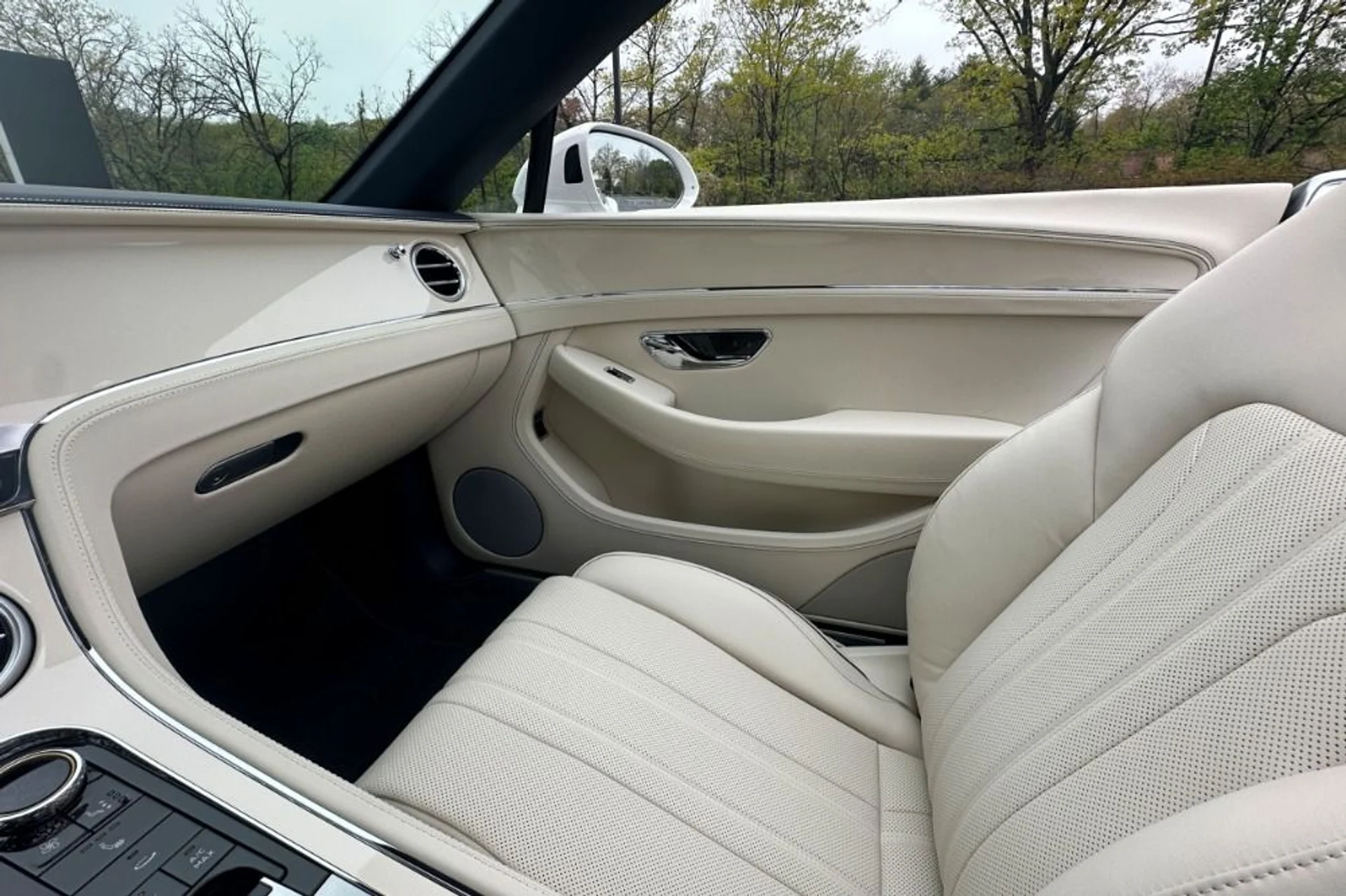 mph011_1655377921_New_2026_Bentley_Continental_GT_GTC_1777983733_cac4c467a0