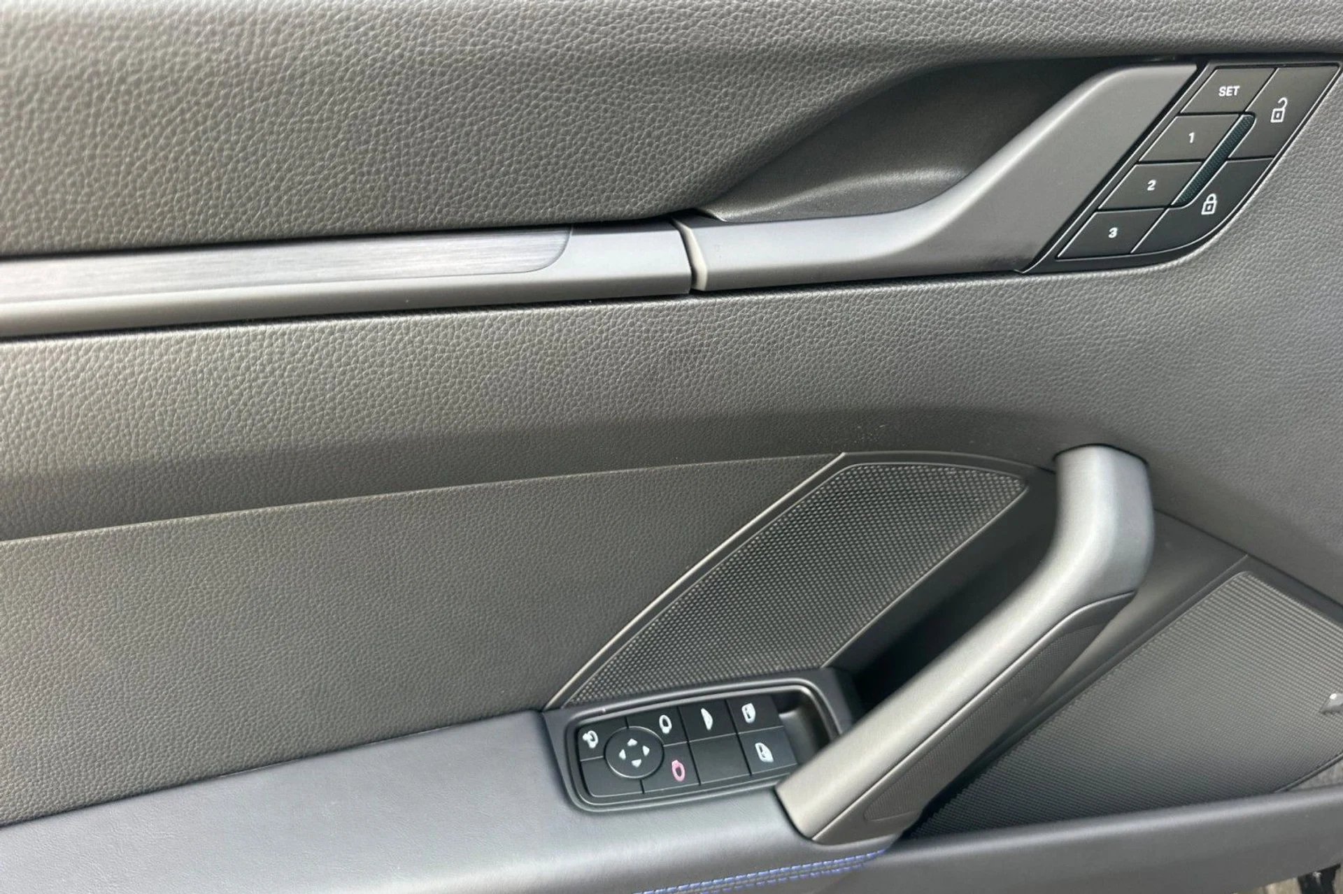 mph011_1665401112_f3f4ee99a91c76919e82a4a1f2bde618_699ddaf47a