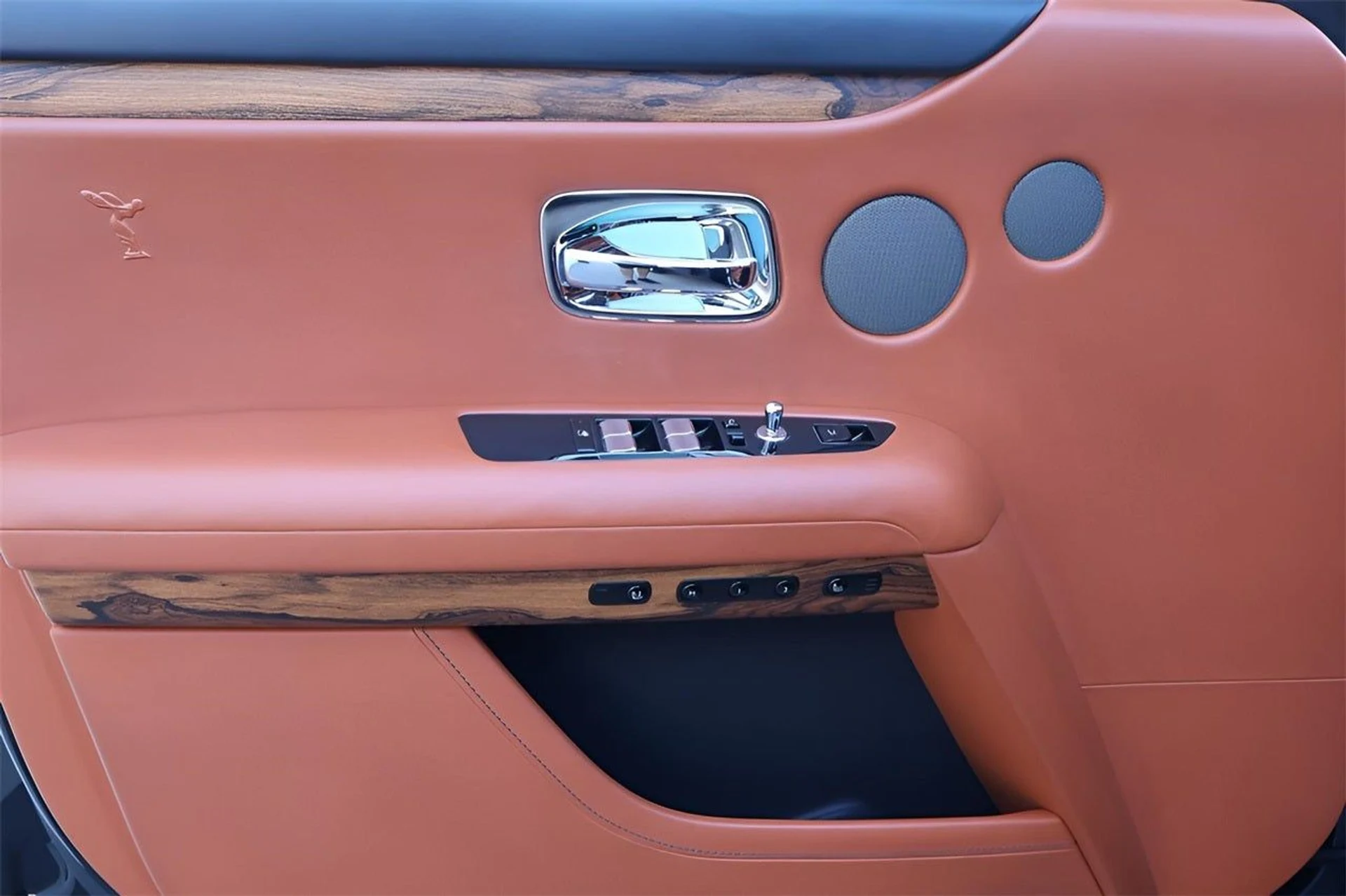 mph011_1669521667_12_3fb1be8272