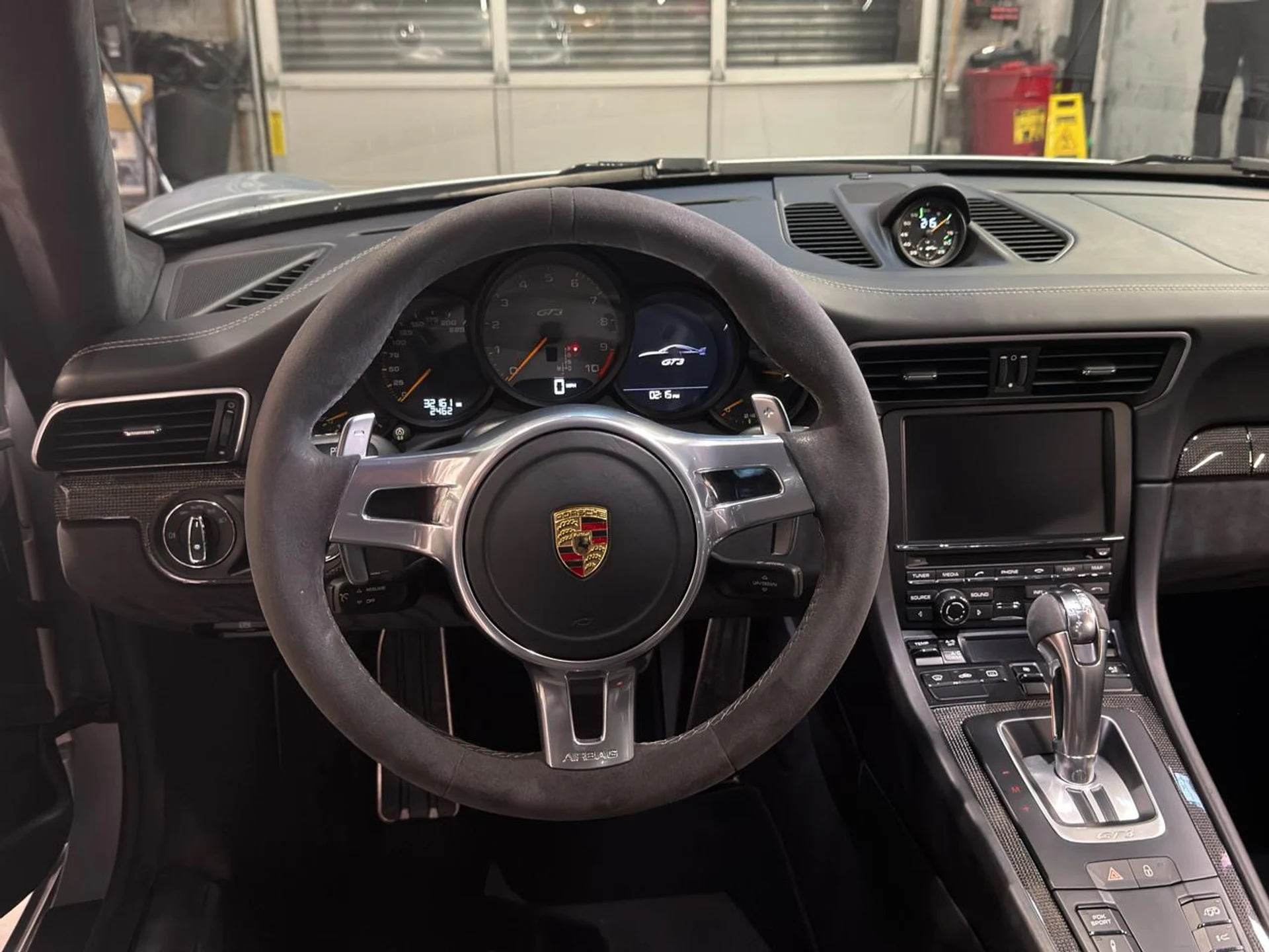 mph011_1676463567_639081478263801513_e5ef457804