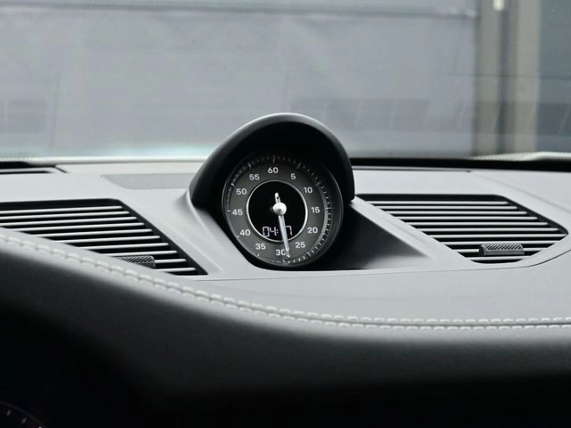 mph011_1681520388_e85b86db9a77bb71137b384c041b390cx_1e5c10f1d3