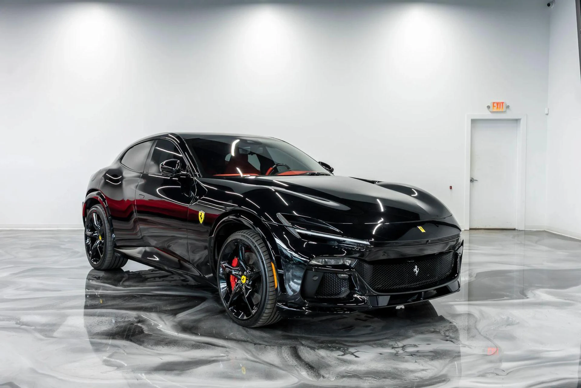 mph011_1684305120_Used_2025_Ferrari_Purosangue_Sport_Utility_4_D_1784849388_9dade7caff