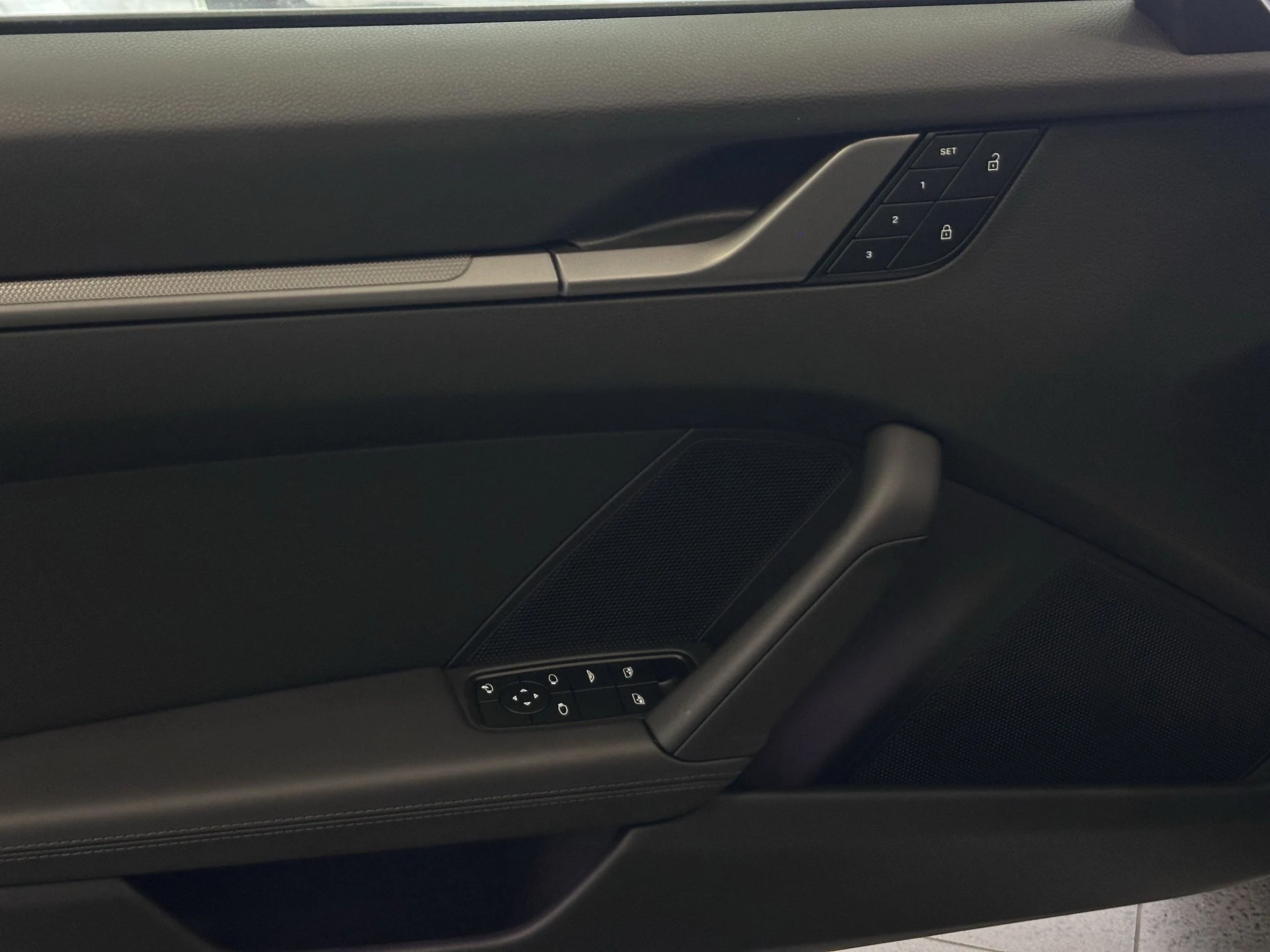 mph011_1690208273_09ff7e4ad8e9b30343f29afeb0aba639x_76db0c86c5