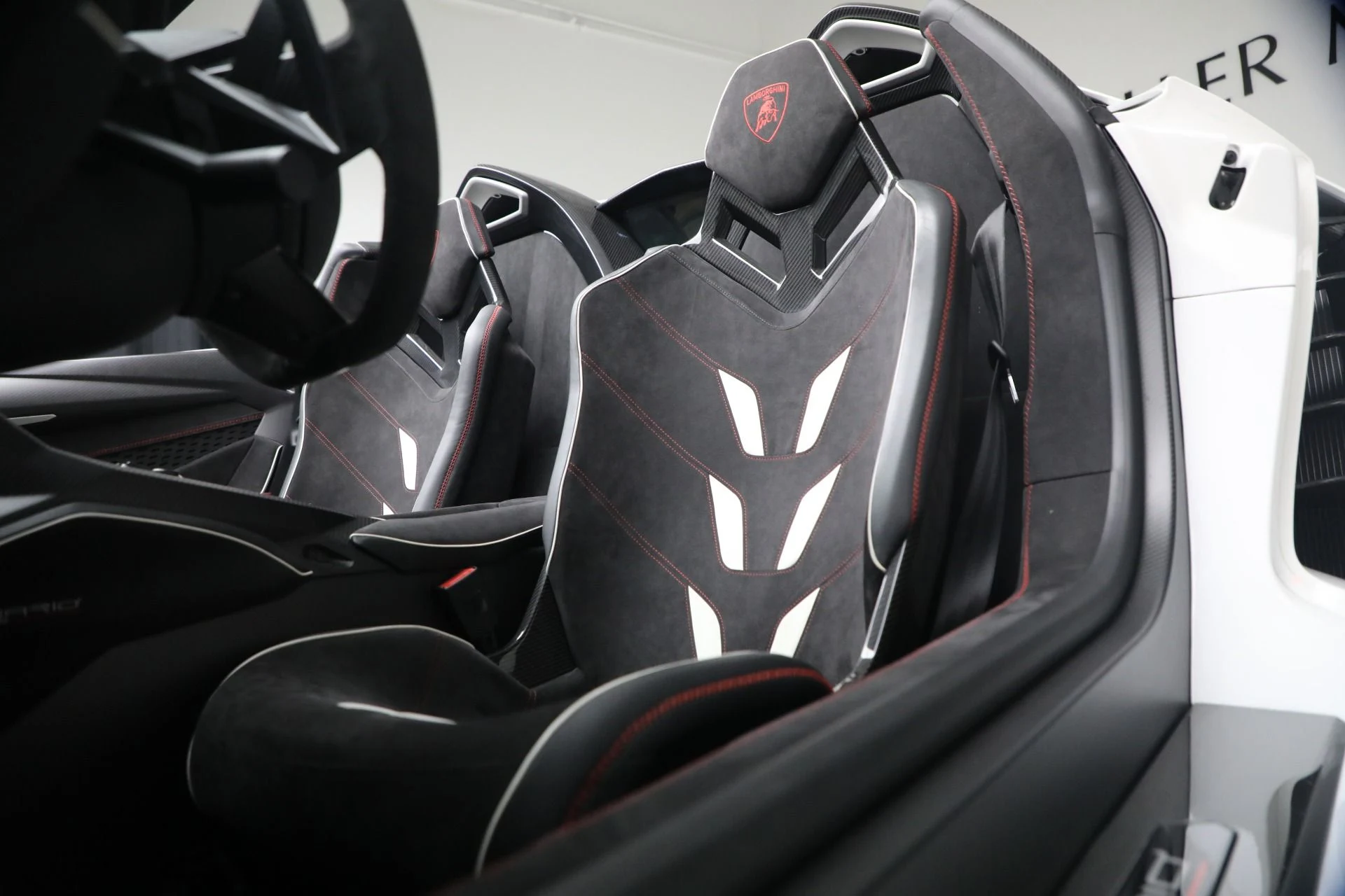 mph011_1691462568_Used_2017_Lamborghini_Centenario_Roadster_1778176880_04278ec3e0