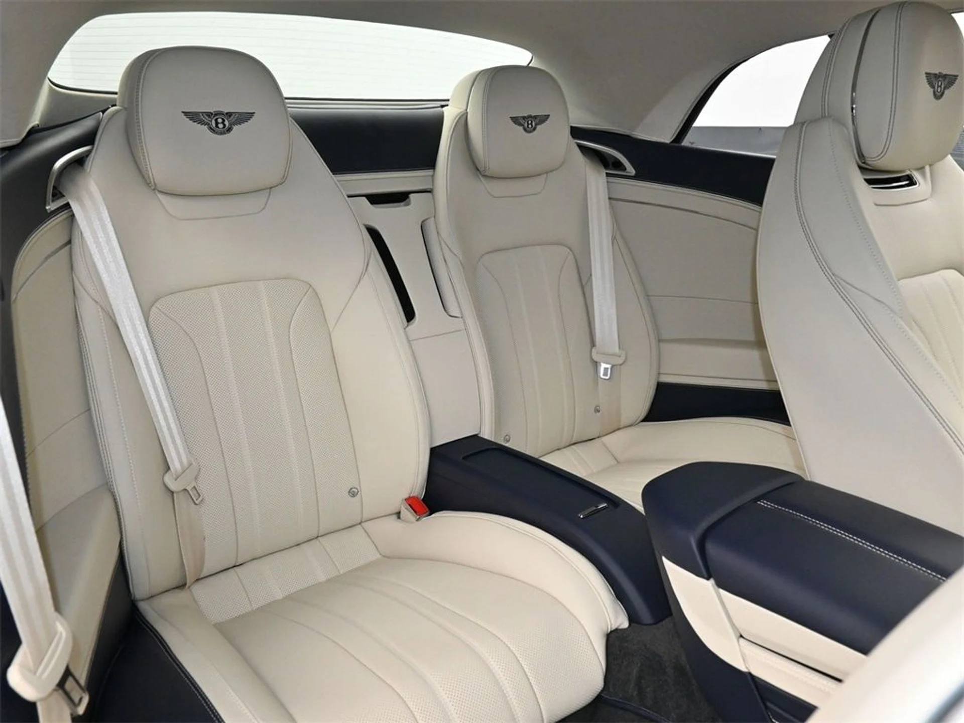 mph011_1693562780_d2715d8a12c24ca3f0cf5a1c18109a98x_544f0cf51b