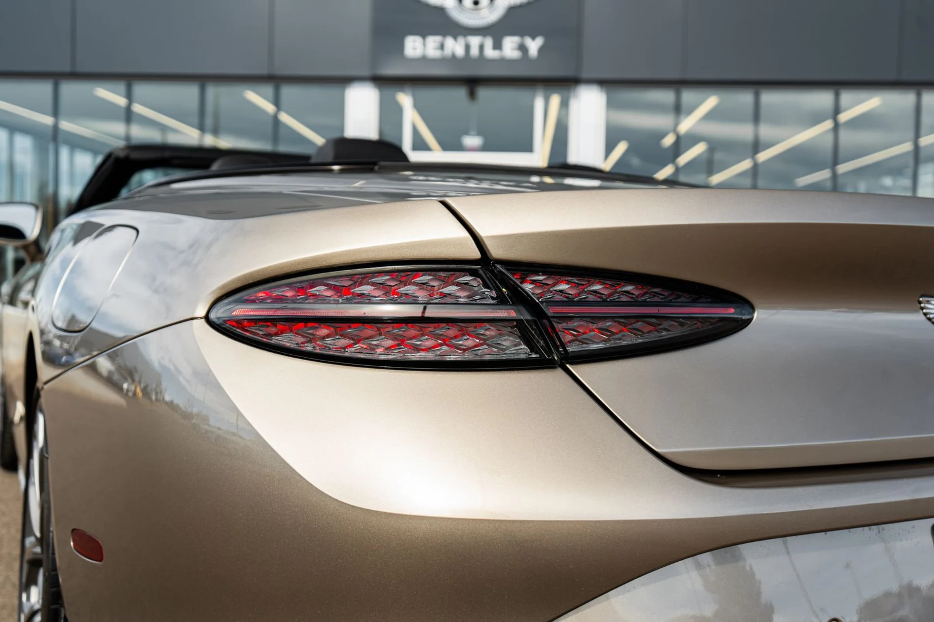 mph011_1694802622_50b1444d_39b0_497a_b6fb_3e0979f70060_d0fd31fde7