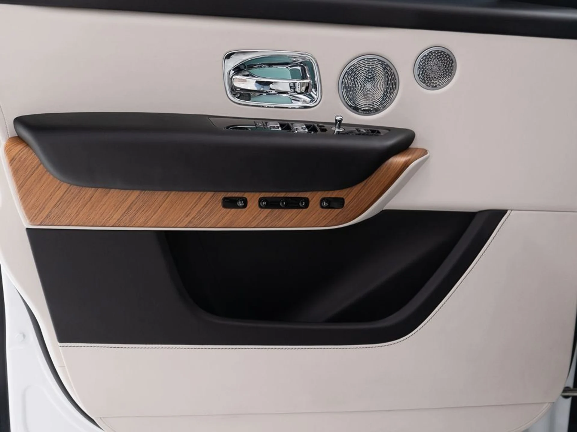 mph011_1698219614_8ef4a71066cdd830a388cb9d5218654c_029e34da72