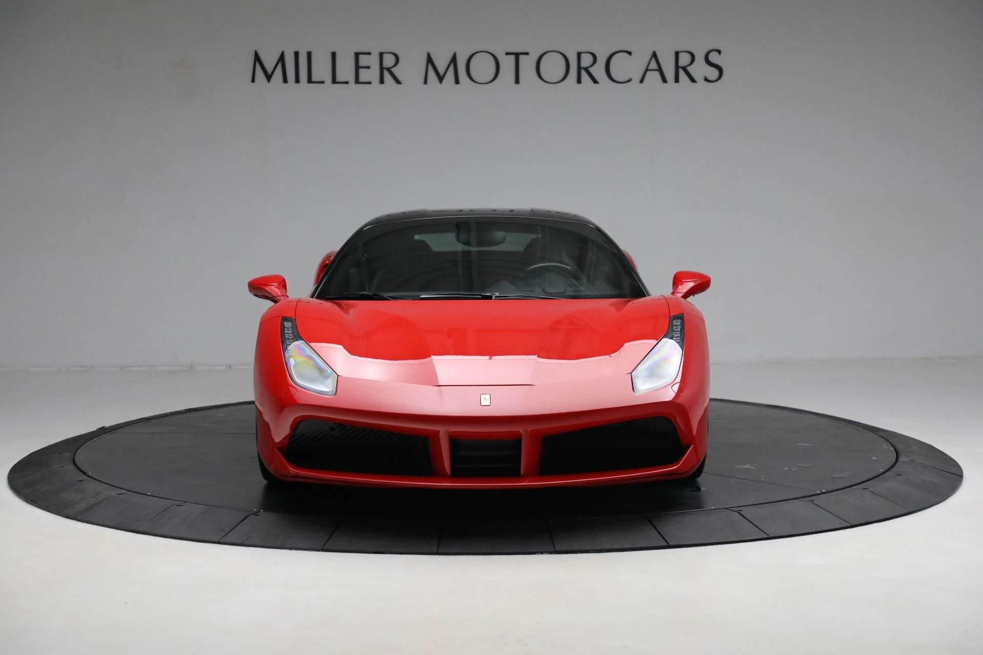 mph011_1700472444_Used_2018_Ferrari_488_GTB_1784751136_11b2edbf5c