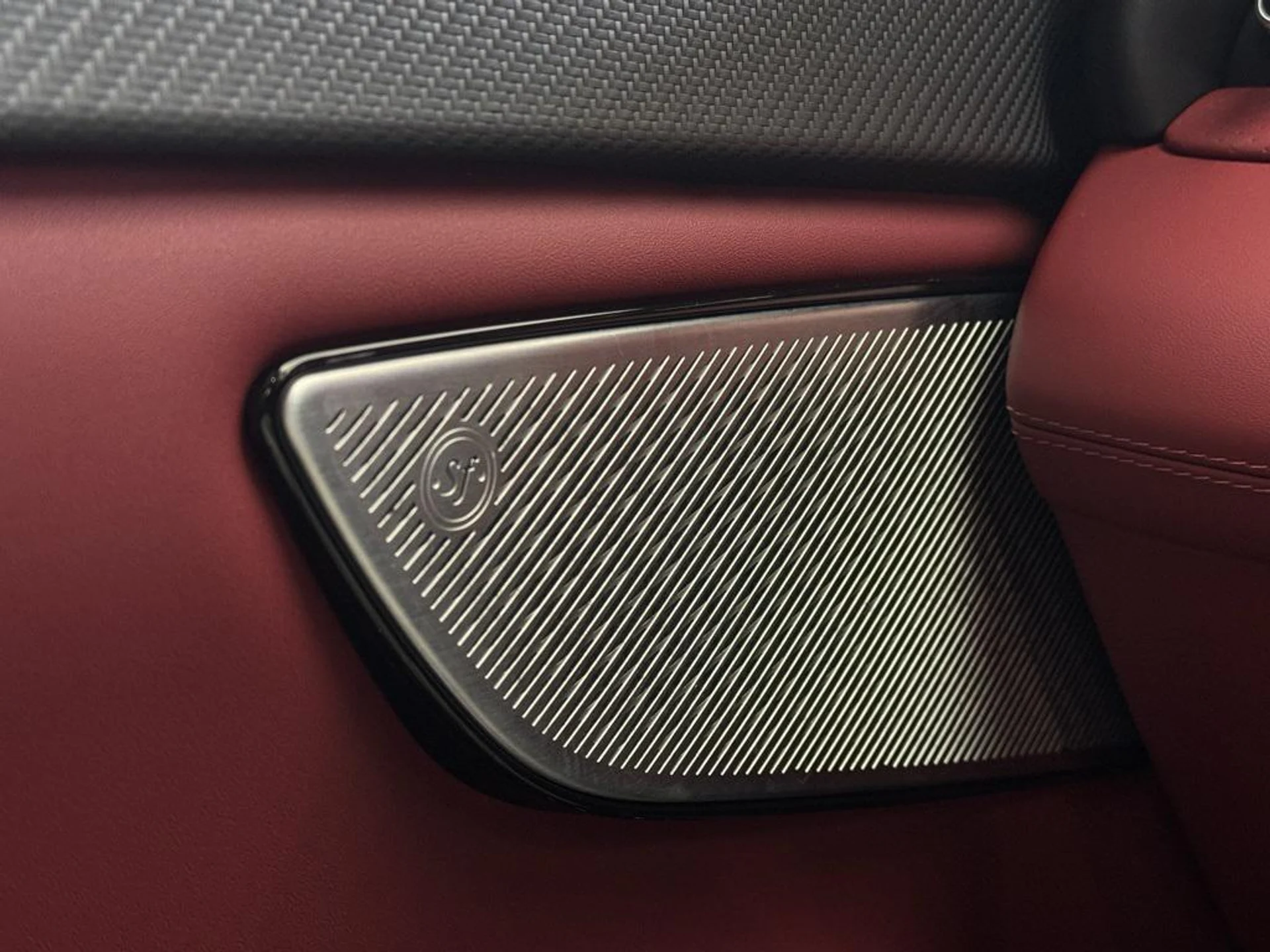 mph011_1706171307_8rxu_FTV_2b_Ey1f_Pjie_Q0npb_Izs_eaef7a9a7a