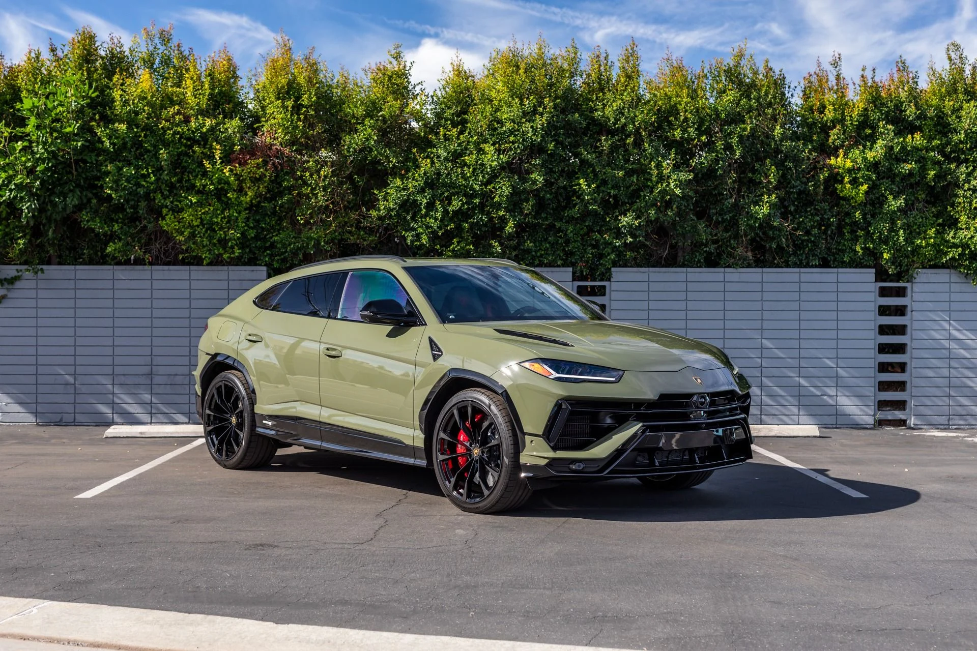mph011_1713903720_Used_2023_Lamborghini_Urus_S_1764103574_72f09b1514