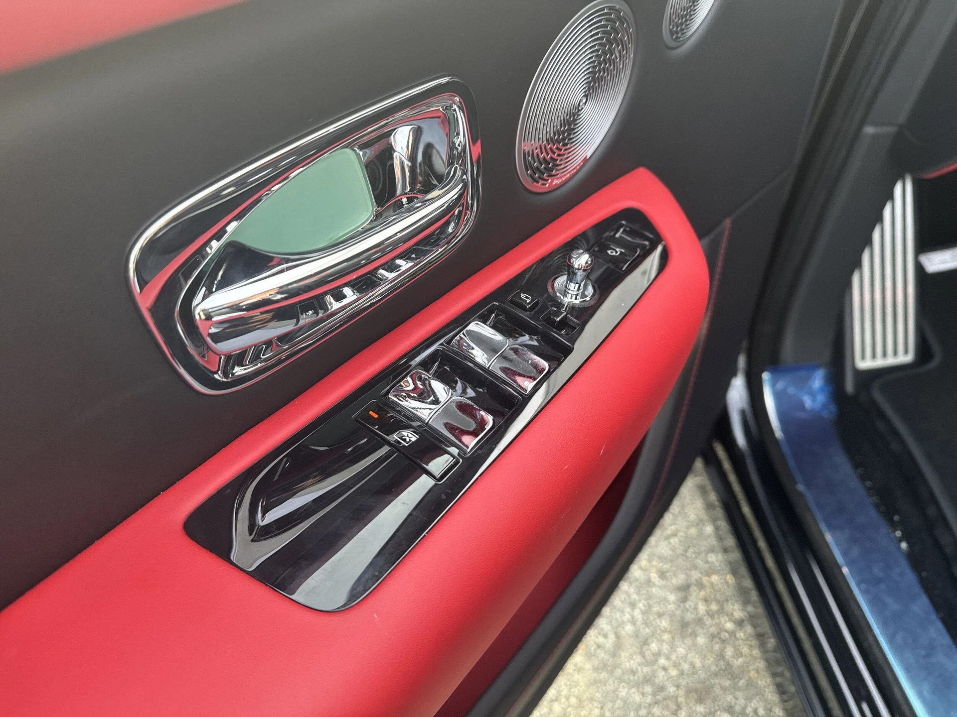 mph011_1724856808_ee96e0343c18b422dea0da81a252db20x_a59c913dbe