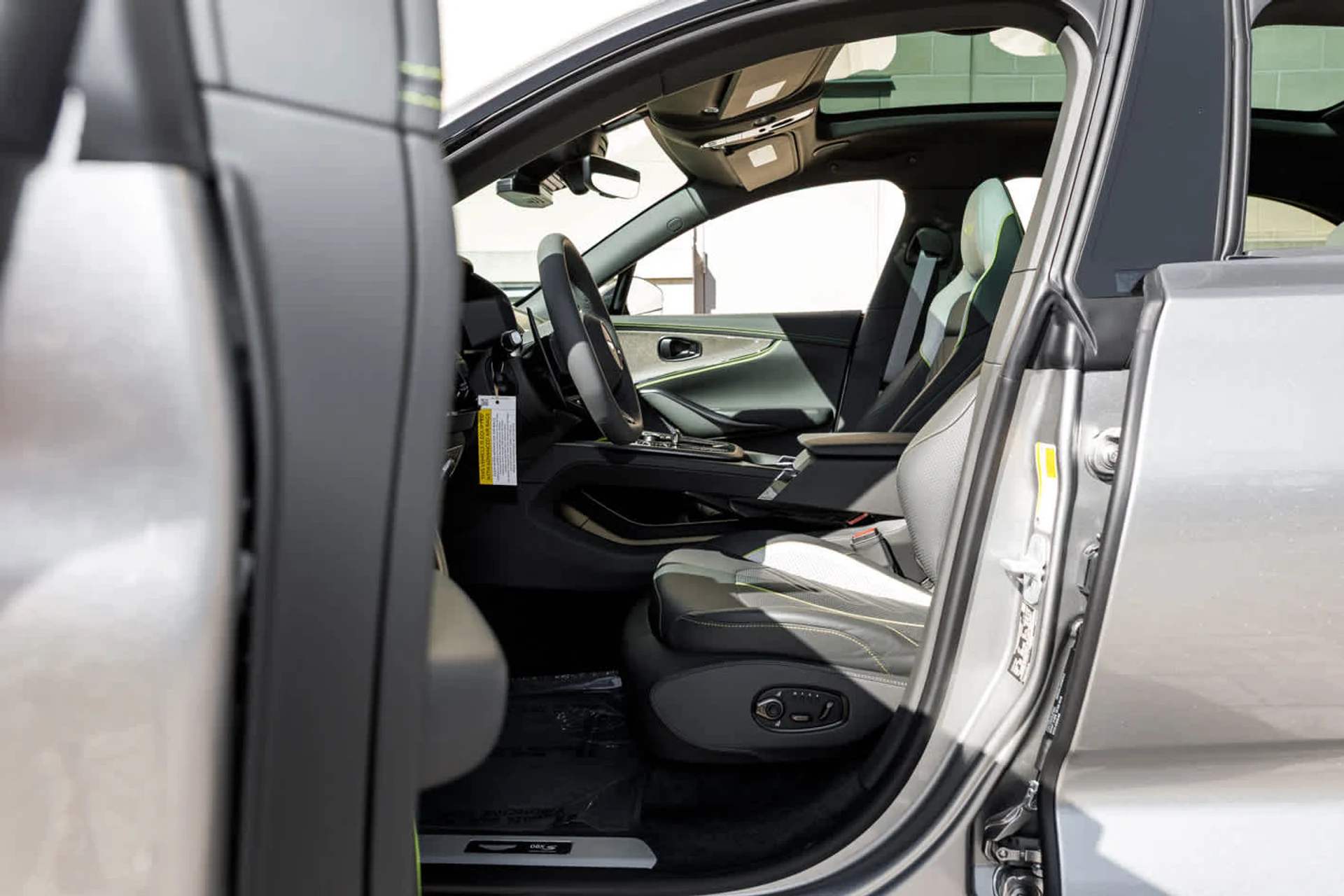 mph011_1747698400_12_456e42595b