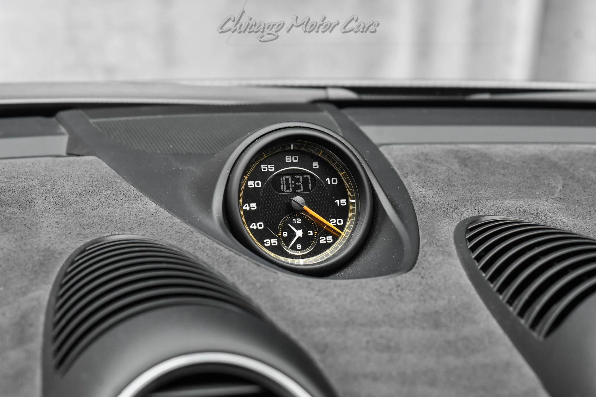 mph011_1751380125_12981_p12_l_3cda577185