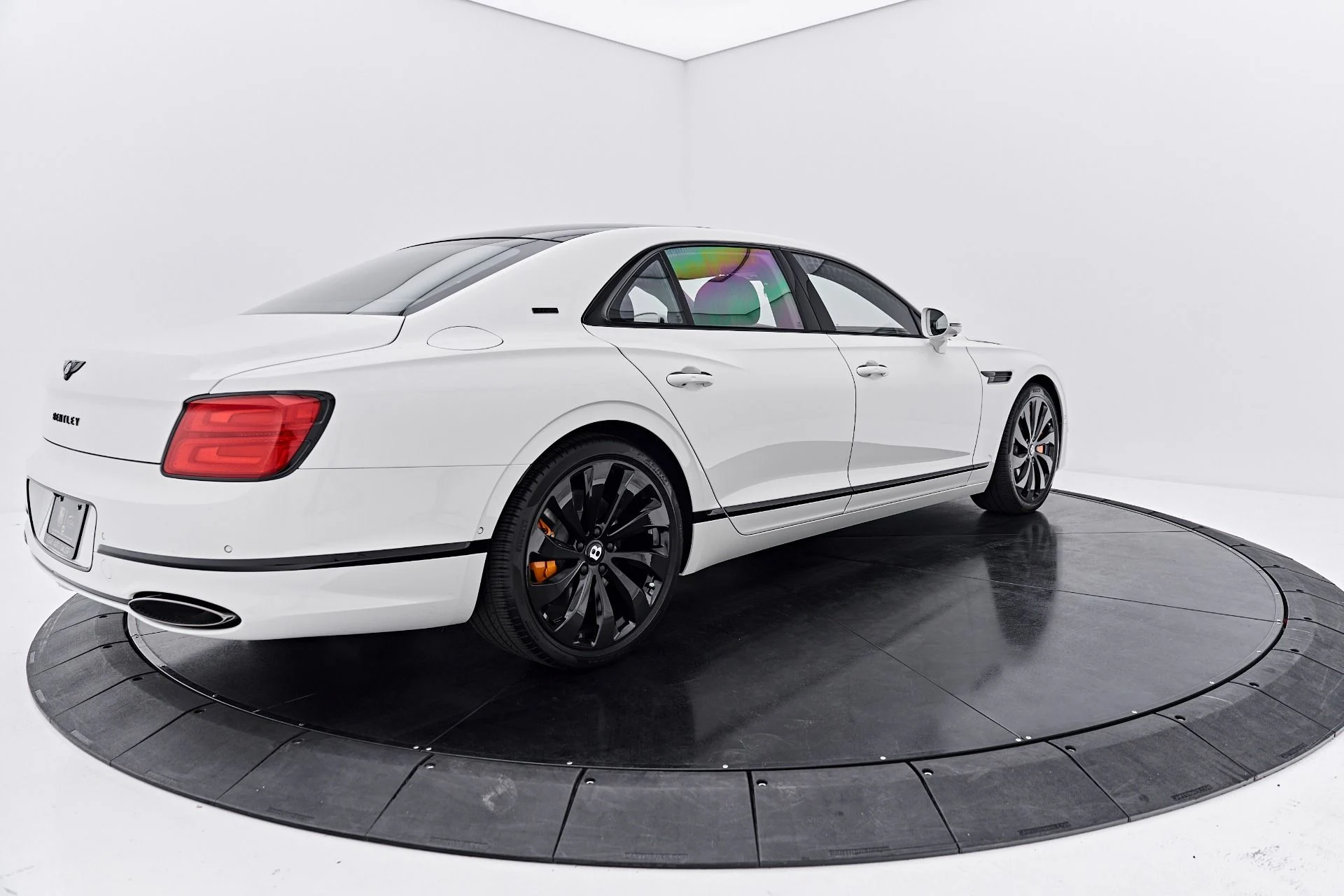 mph011_1753492598_Used_2025_Bentley_Flying_Spur_Black_Edition_1790368050_1e0c9cbcbf