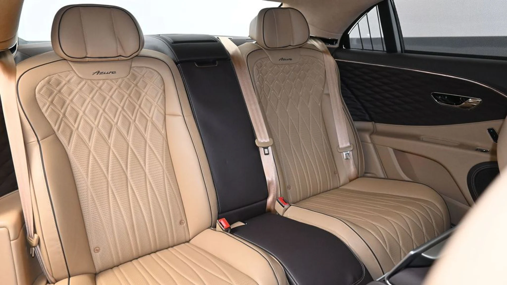 mph011_1762331625_e29df3a88f86ff5fc2a084377467050dx_1a5595389c