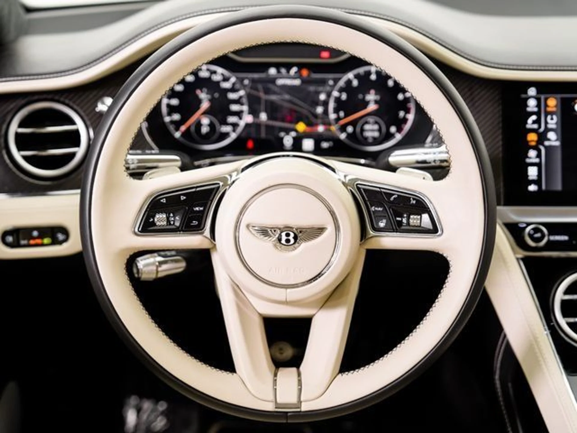 mph011_1765357366_9b24bf05738bdc355926f77d5f3bcc7a_5296223593