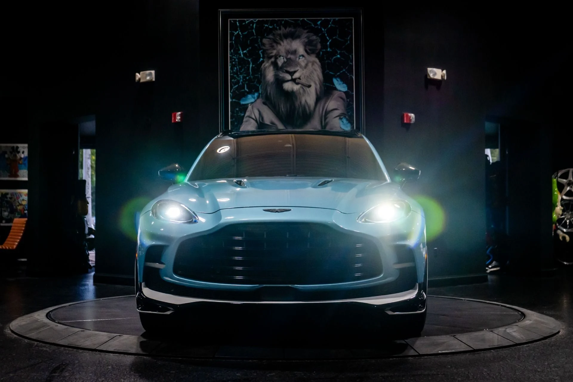 mph011_1765933157_Used_2023_Aston_Martin_DBX_707_287586_MSRP_WARRANTY_OCT_2026_1787152917_8af9ffbe93