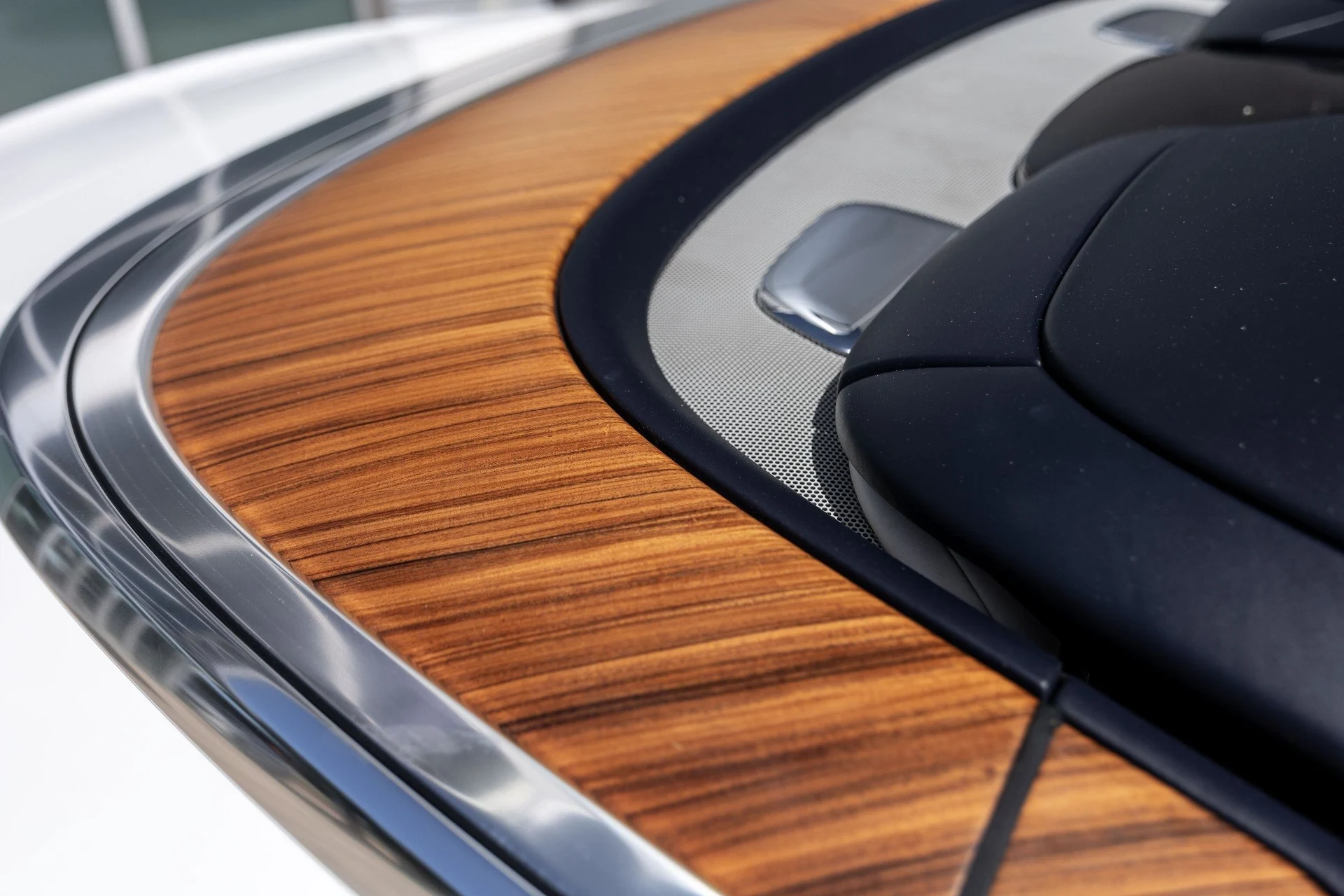 mph011_1768152501_Hi_Tech_Luxury_Imports_LLC_SCA_666_D50_HU_107224_image_11_4b250574c4