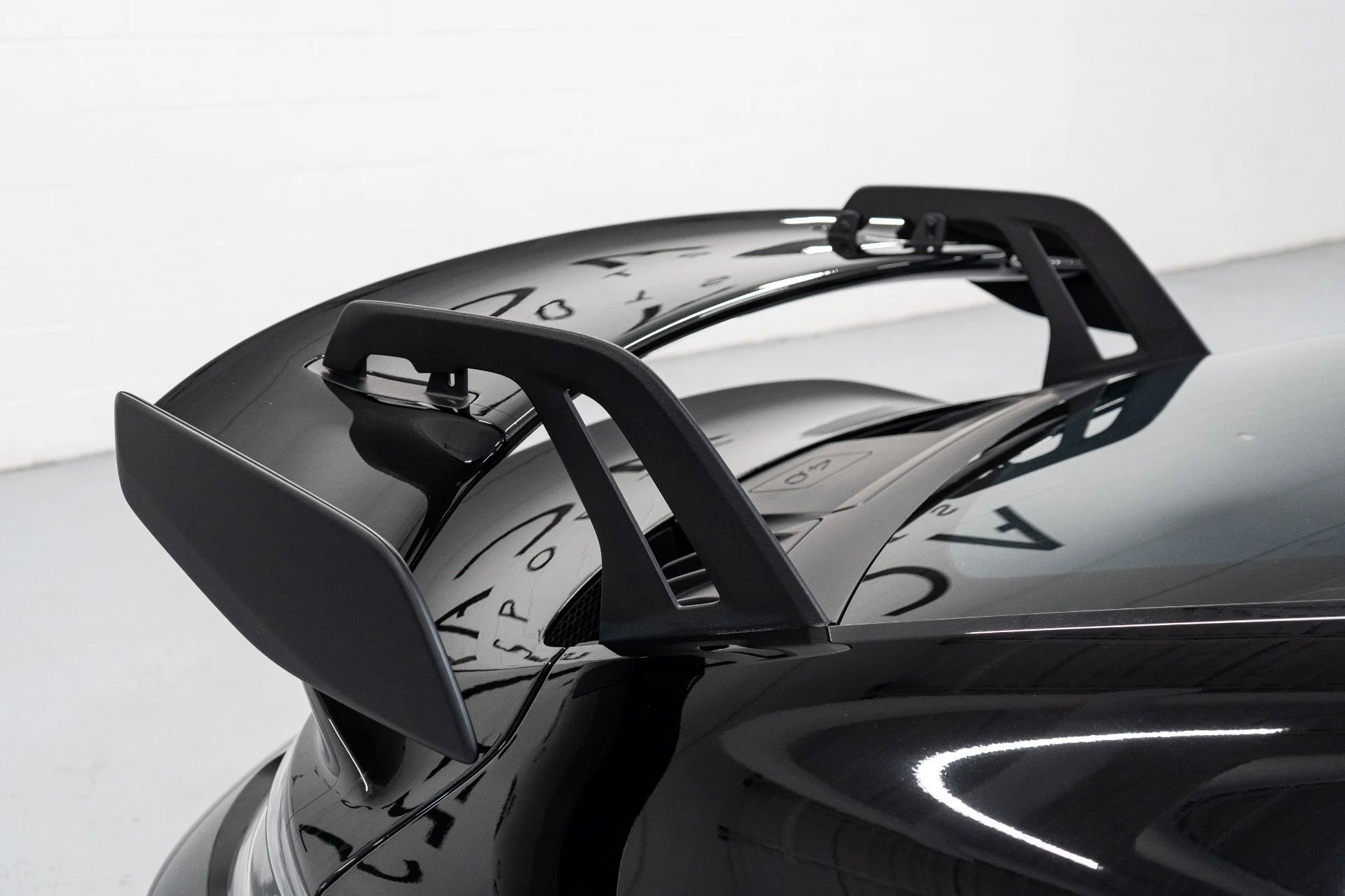 mph011_1773014176_Used_2022_Porsche_911_GT_3_1766000891_363ac1d025