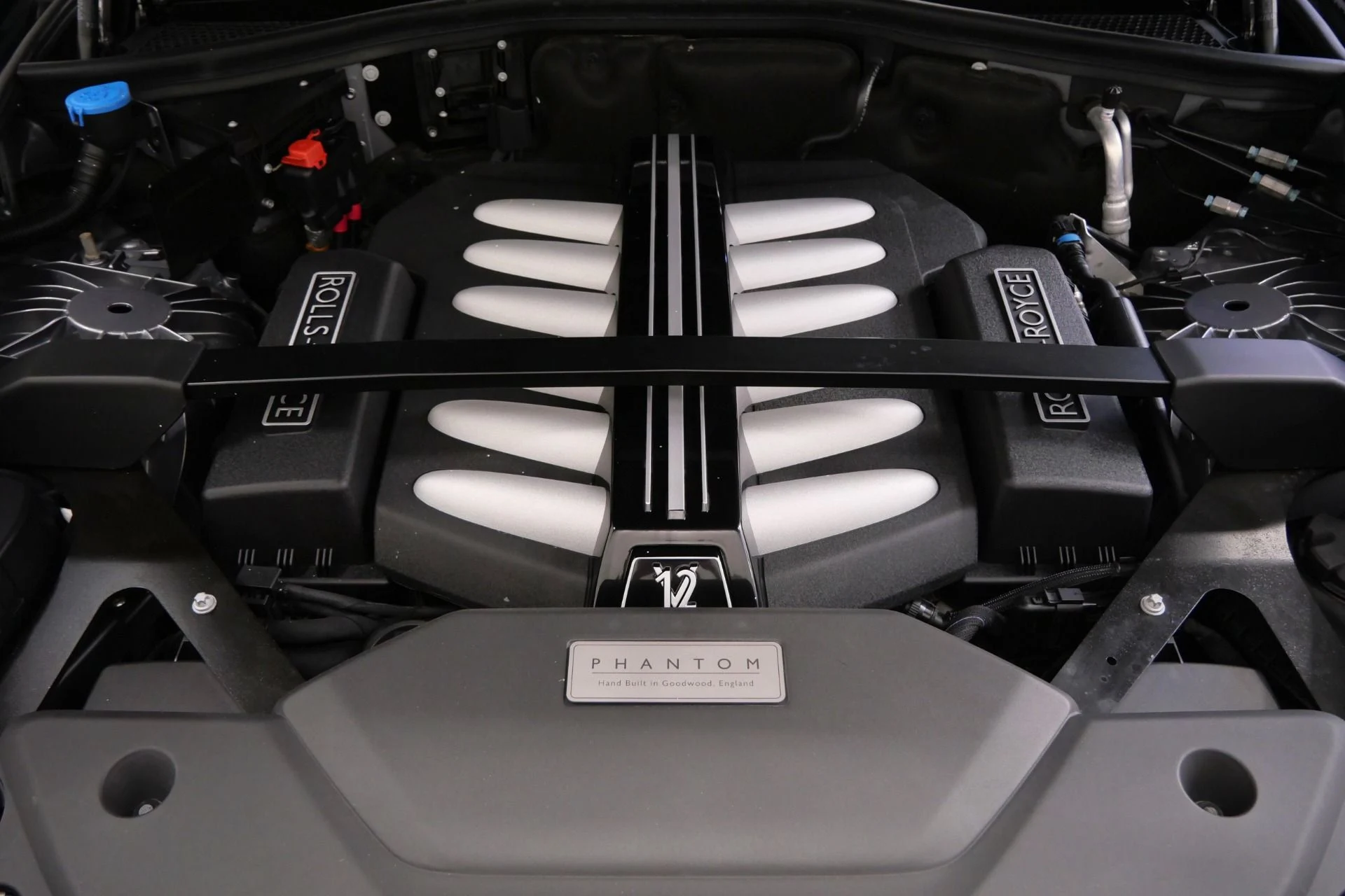 mph011_1773398256_Used_2020_Rolls_Royce_Phantom_1760120905_9f867475c5