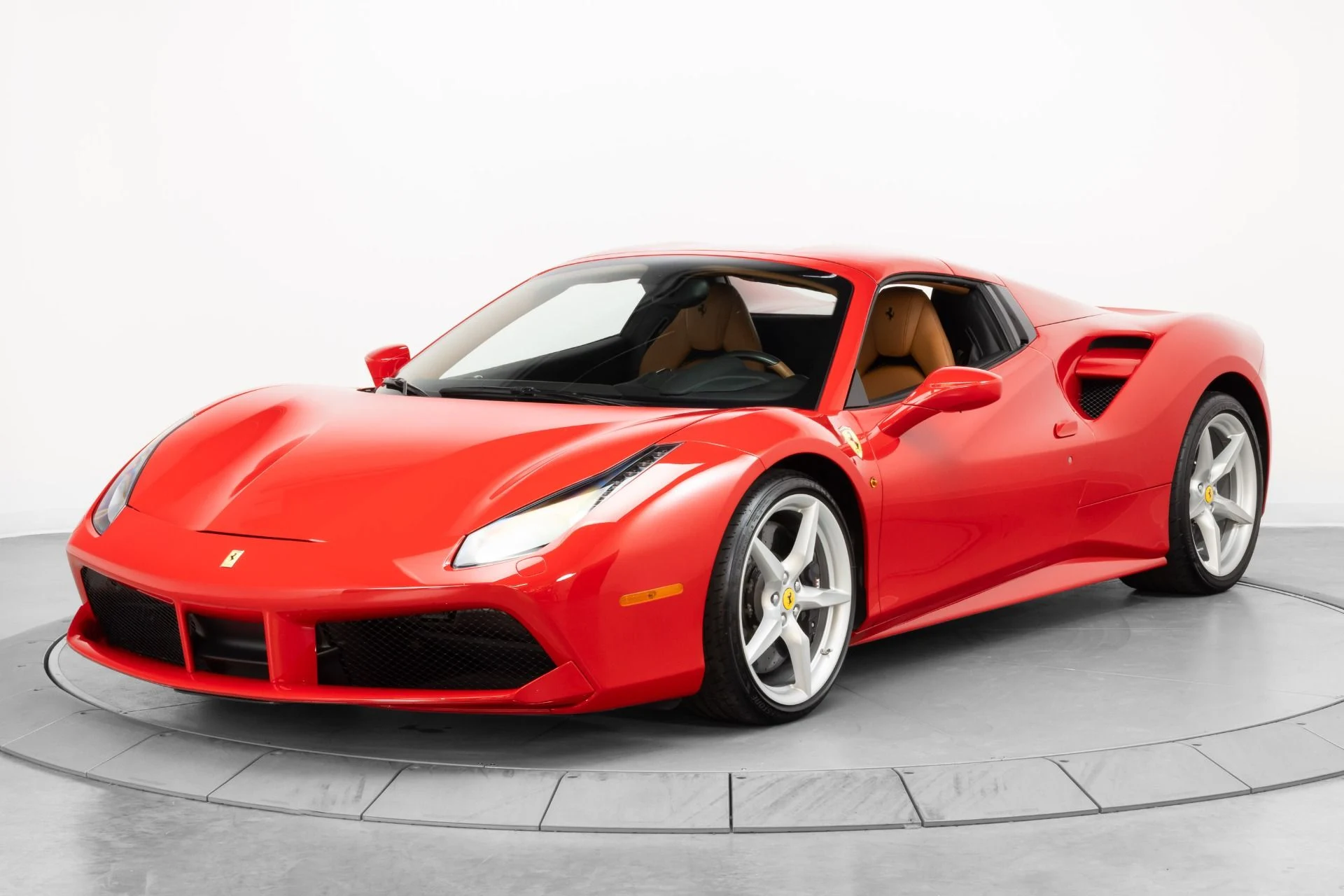 mph011_1777838750_Used_2019_Ferrari_488_Spider_1787231247_534006a0bf
