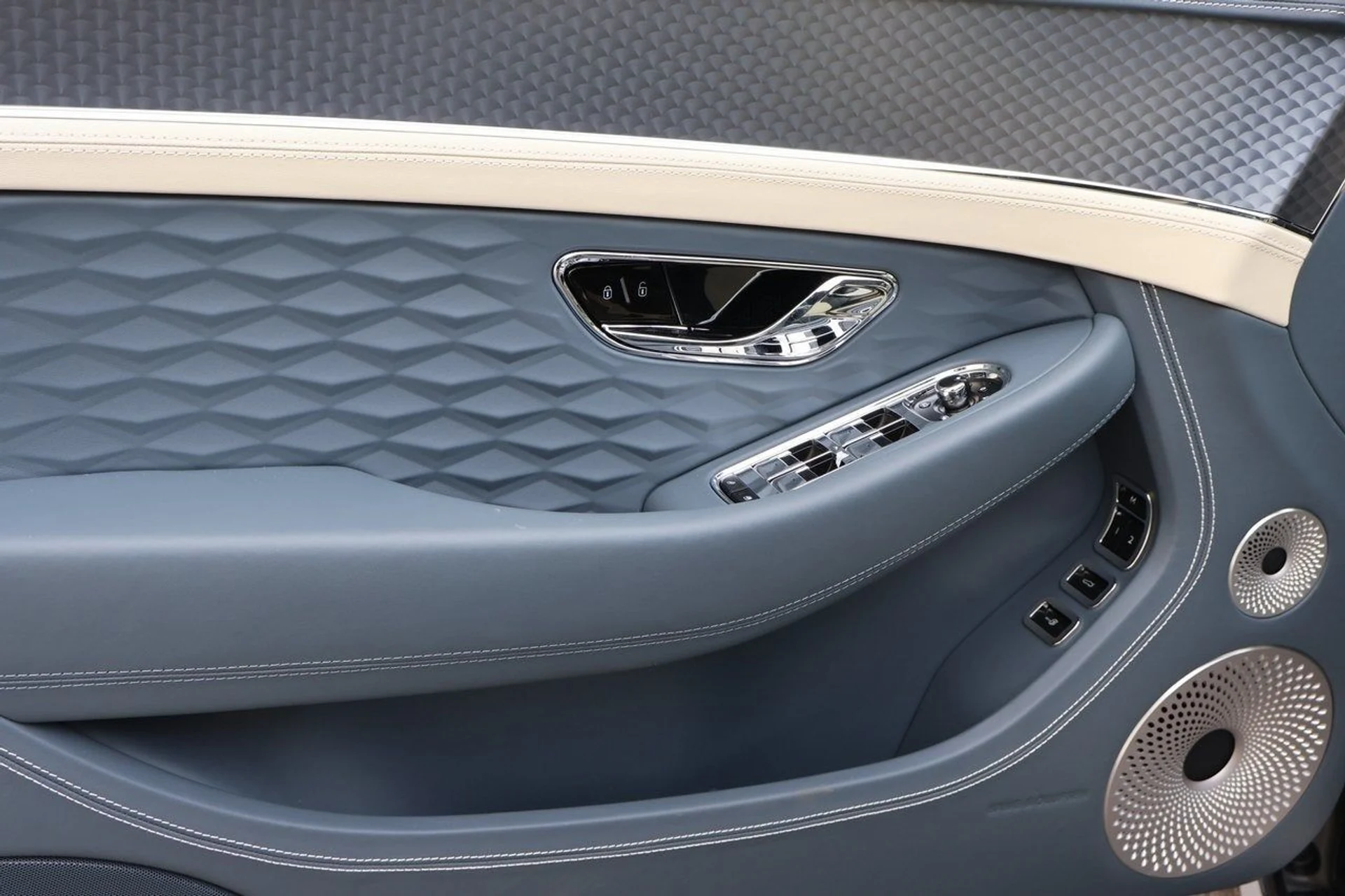 mph011_1780526998_12_83c7edcca9