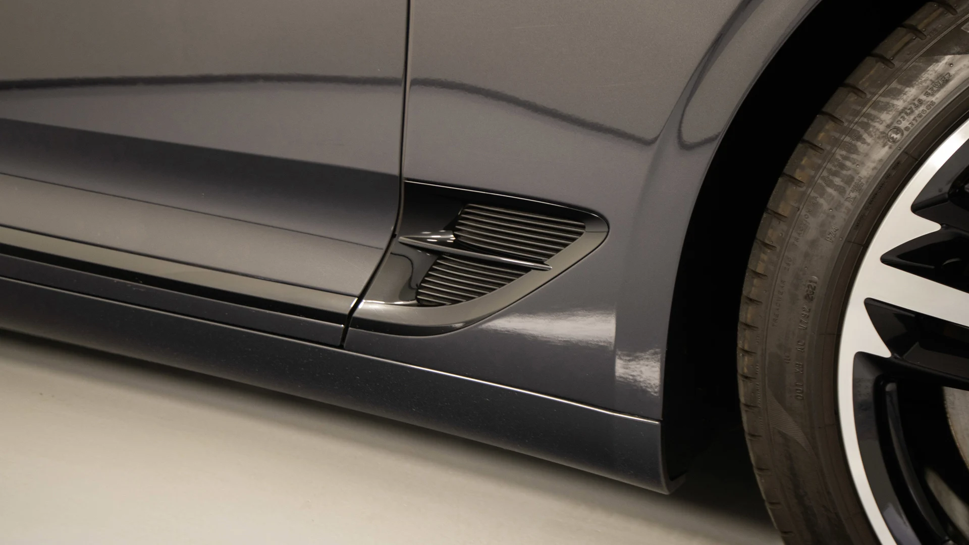 mph011_178163159_44e2bcf435724a09ac03c4e2987c11ce_df85386988