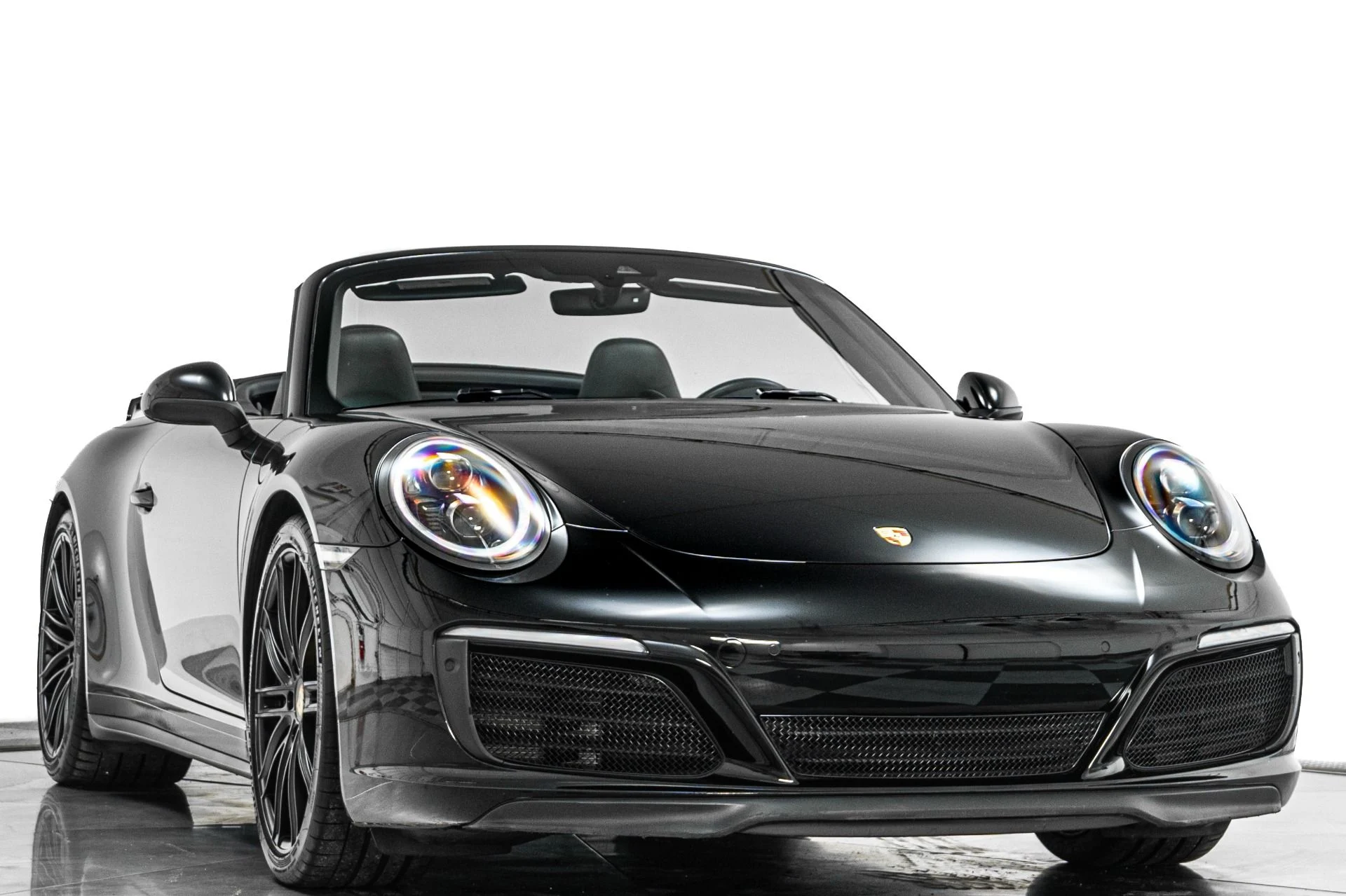 mph011_1782614012_Used_2018_Porsche_911_Carrera_4_S_Cabriolet_1791915897_7eac1d0e91