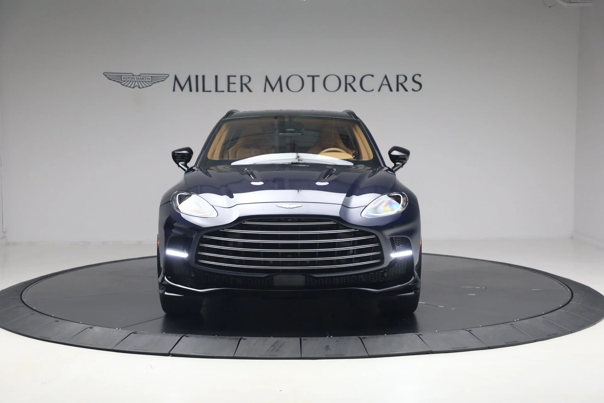 mph011_1783438758_Used_2026_Aston_Martin_DBX_707_1780937341_432ca9dd69