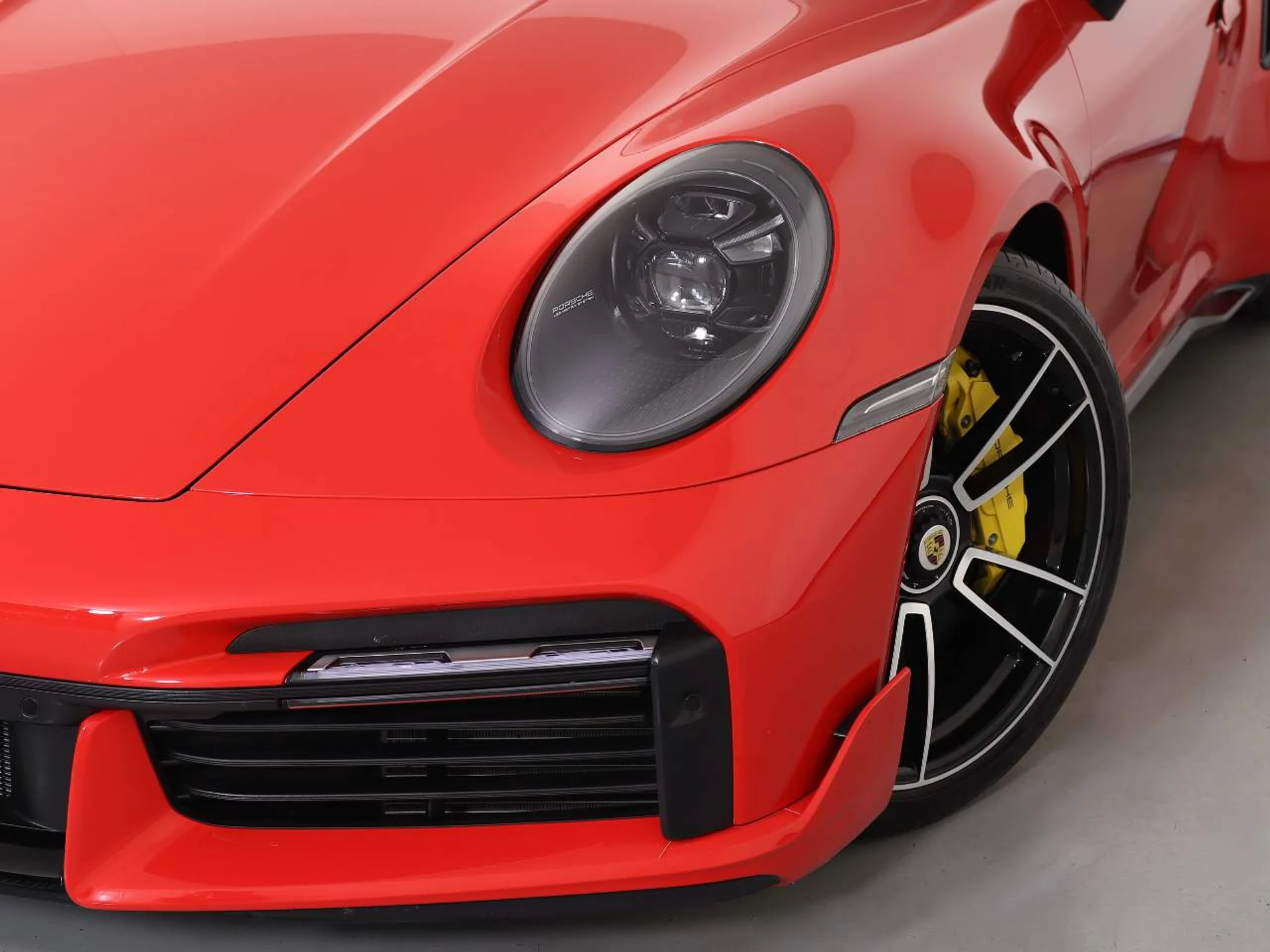 mph011_1789266985_84795548ff744919658449e6408b7cdb_8618dea342